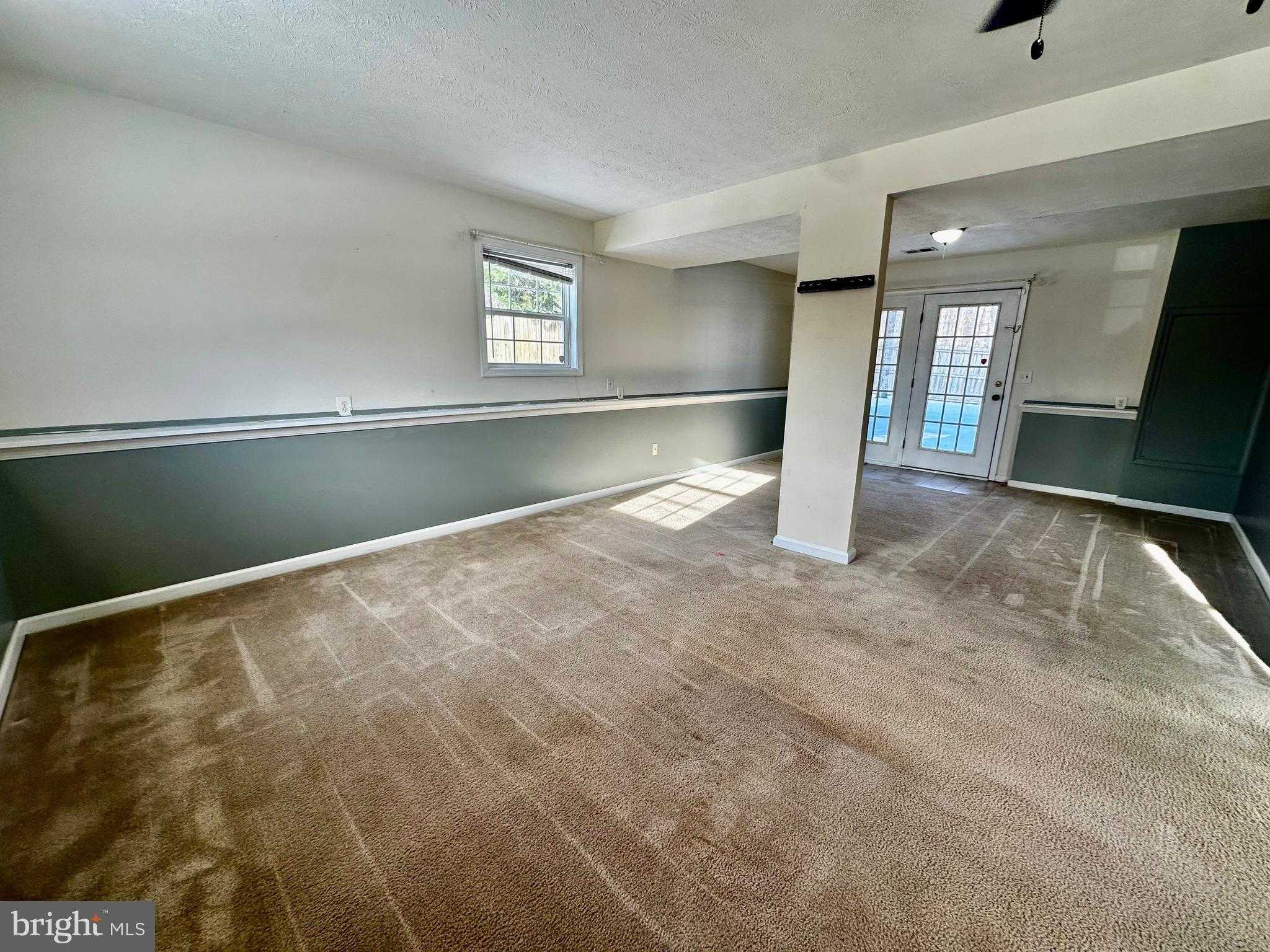 385 Longwood Dr photo 23