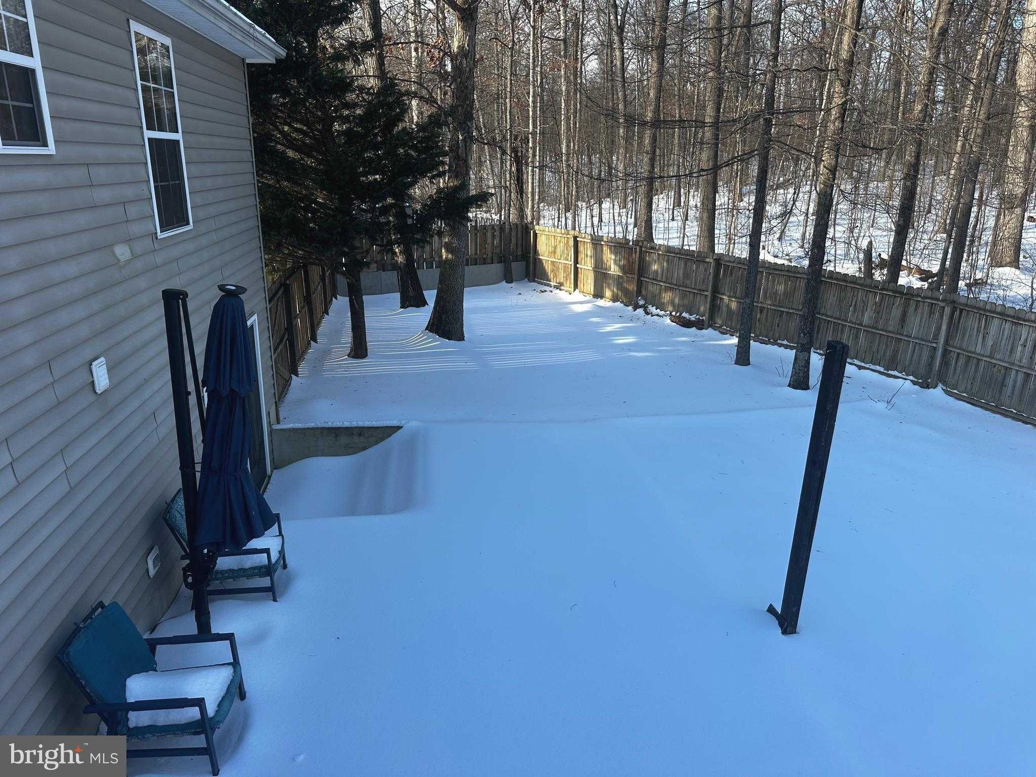 385 Longwood Dr photo 29