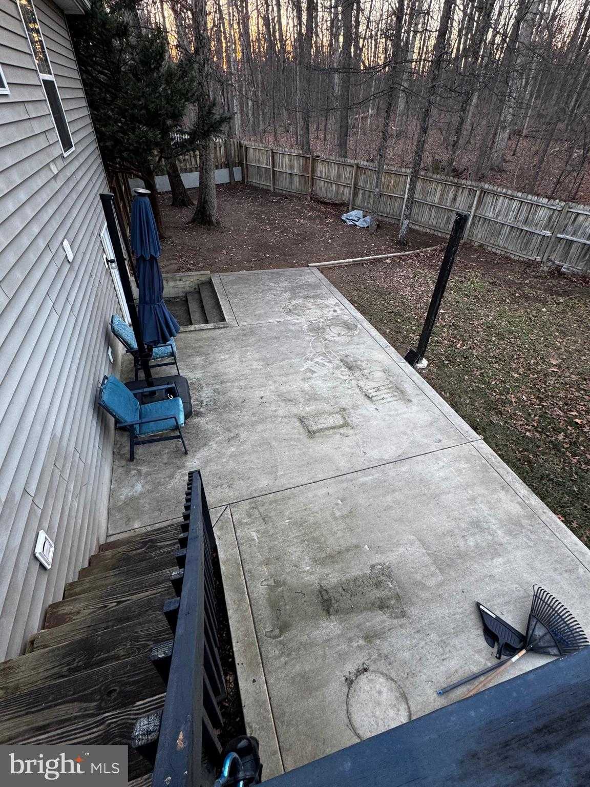 385 Longwood Dr photo 31