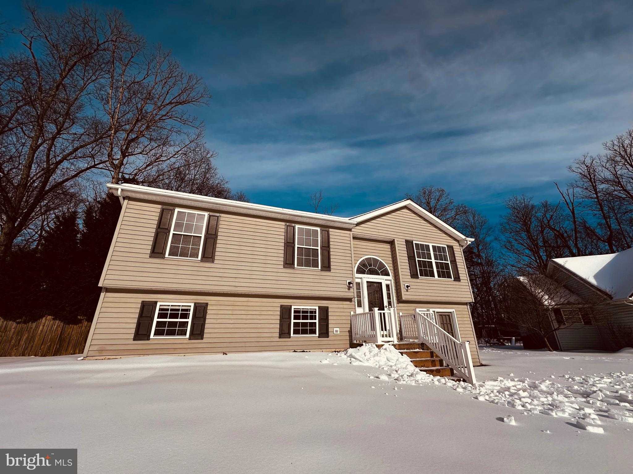 385 Longwood Dr photo 6