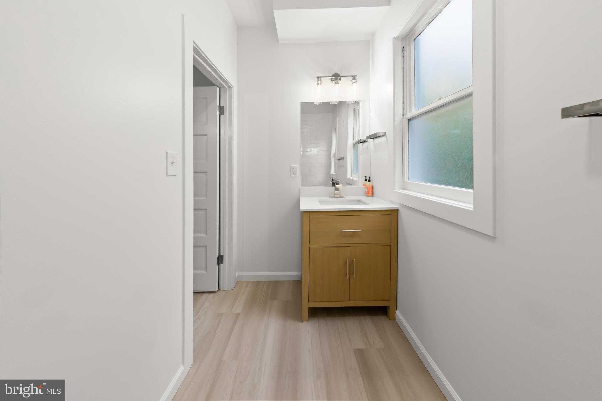 10220 Capitol View Ave photo 36