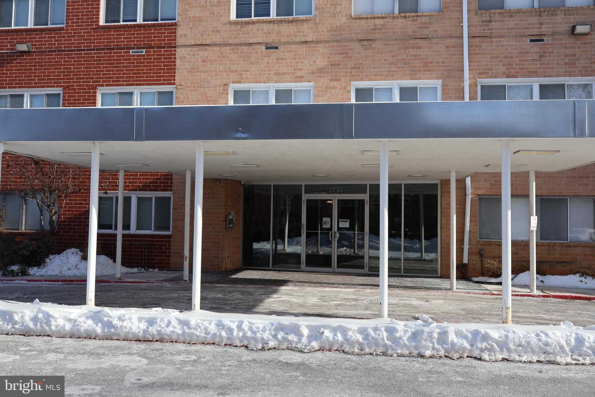 3737 Clarks Ln Unit 408 photo 2