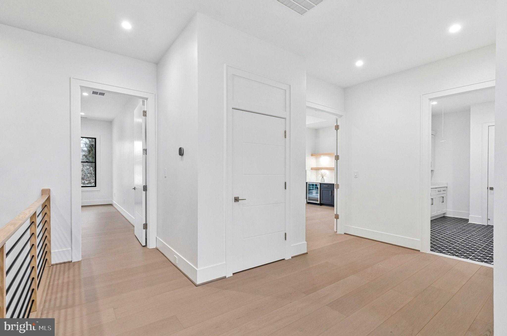 942 Dead Run Dr photo 40