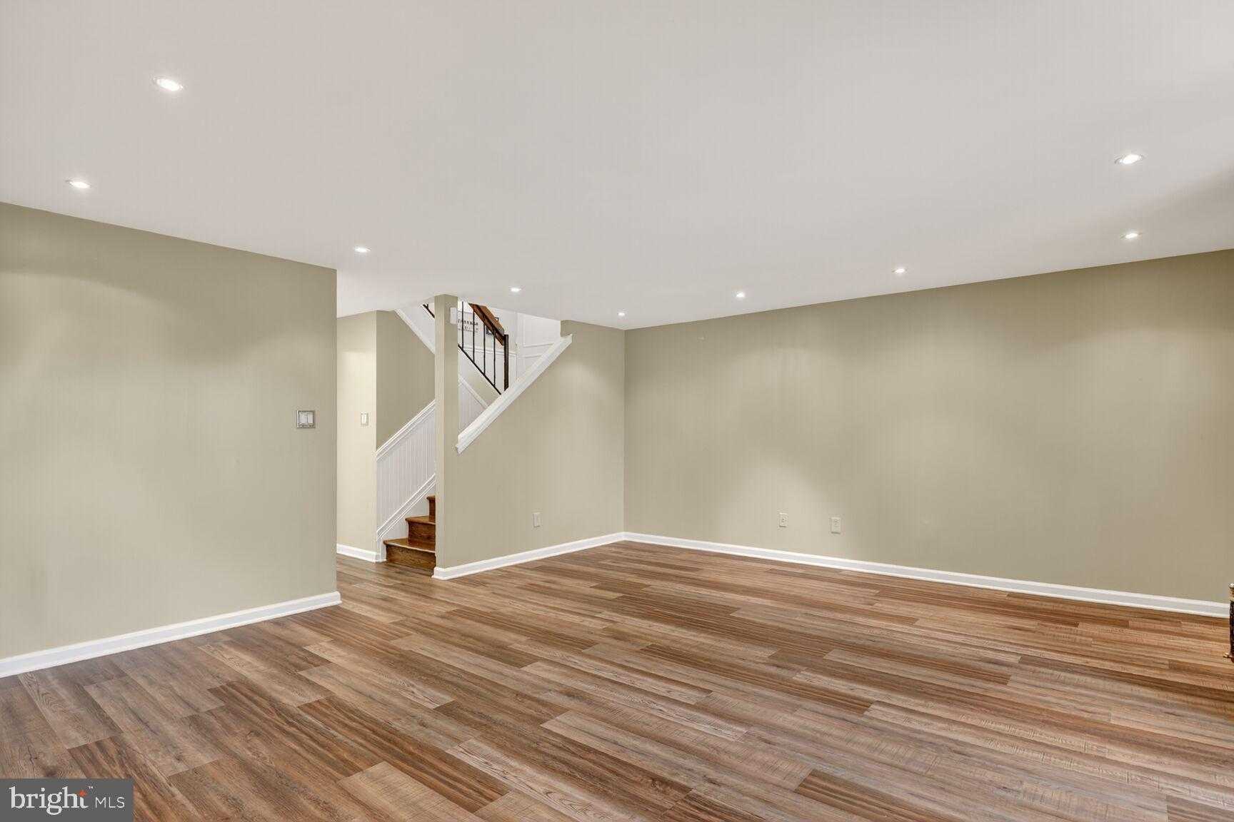 23 Penny Ln photo 35