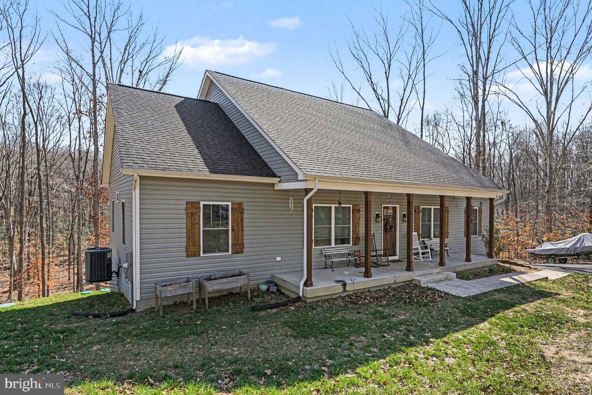 2724 Patriot Ln photo 2