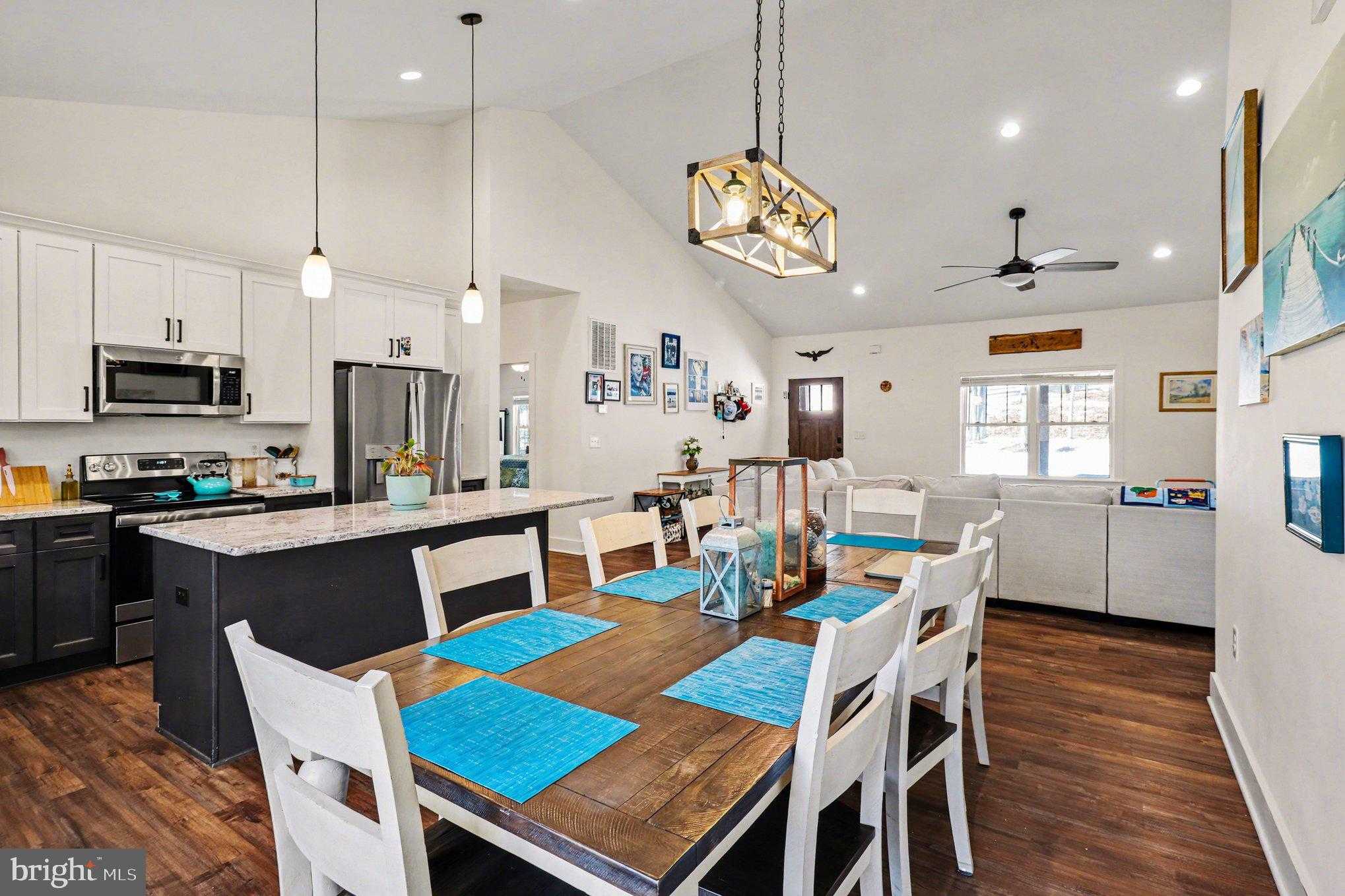 2724 Patriot Ln photo 4