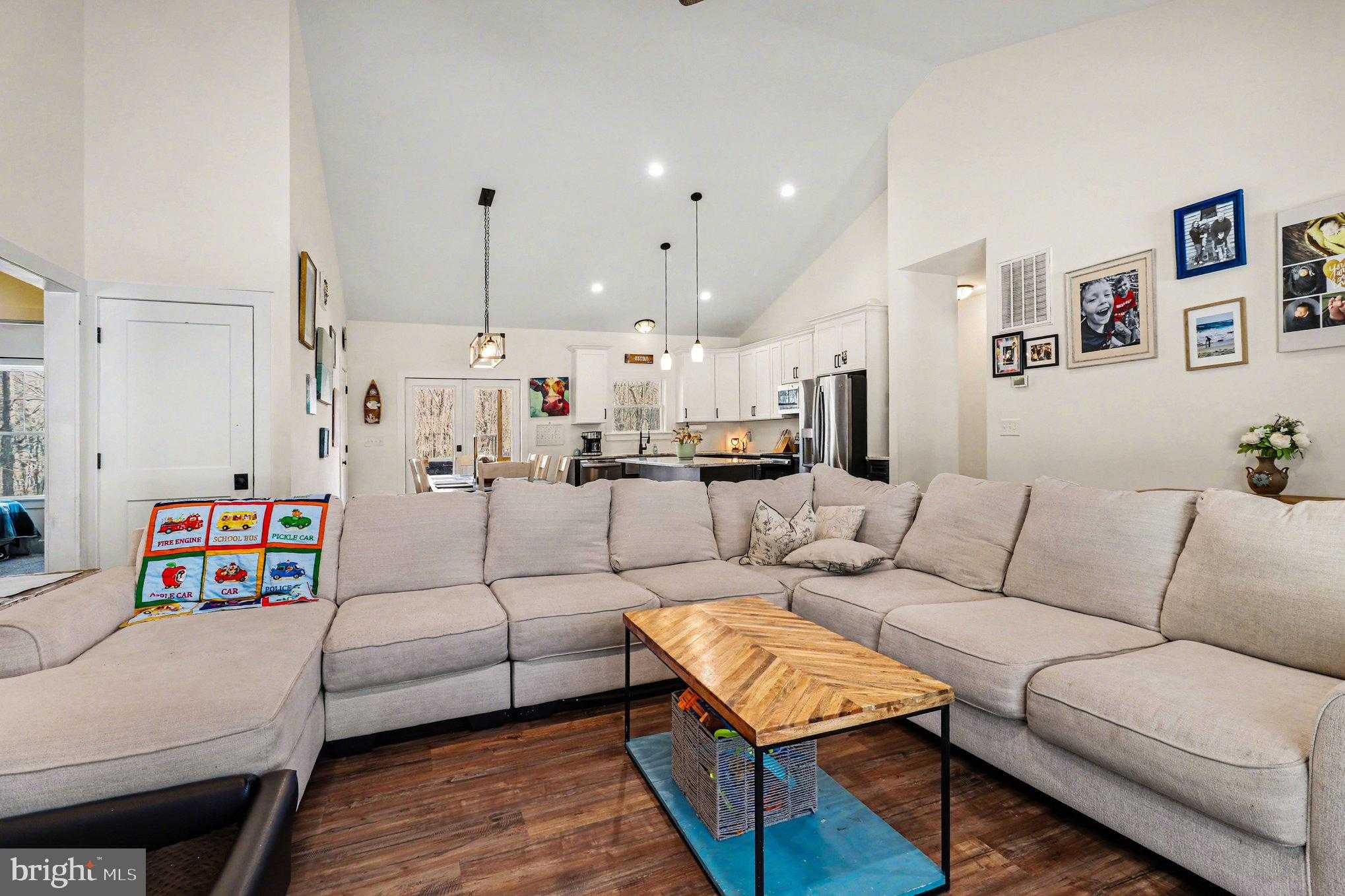 2724 Patriot Ln photo 8