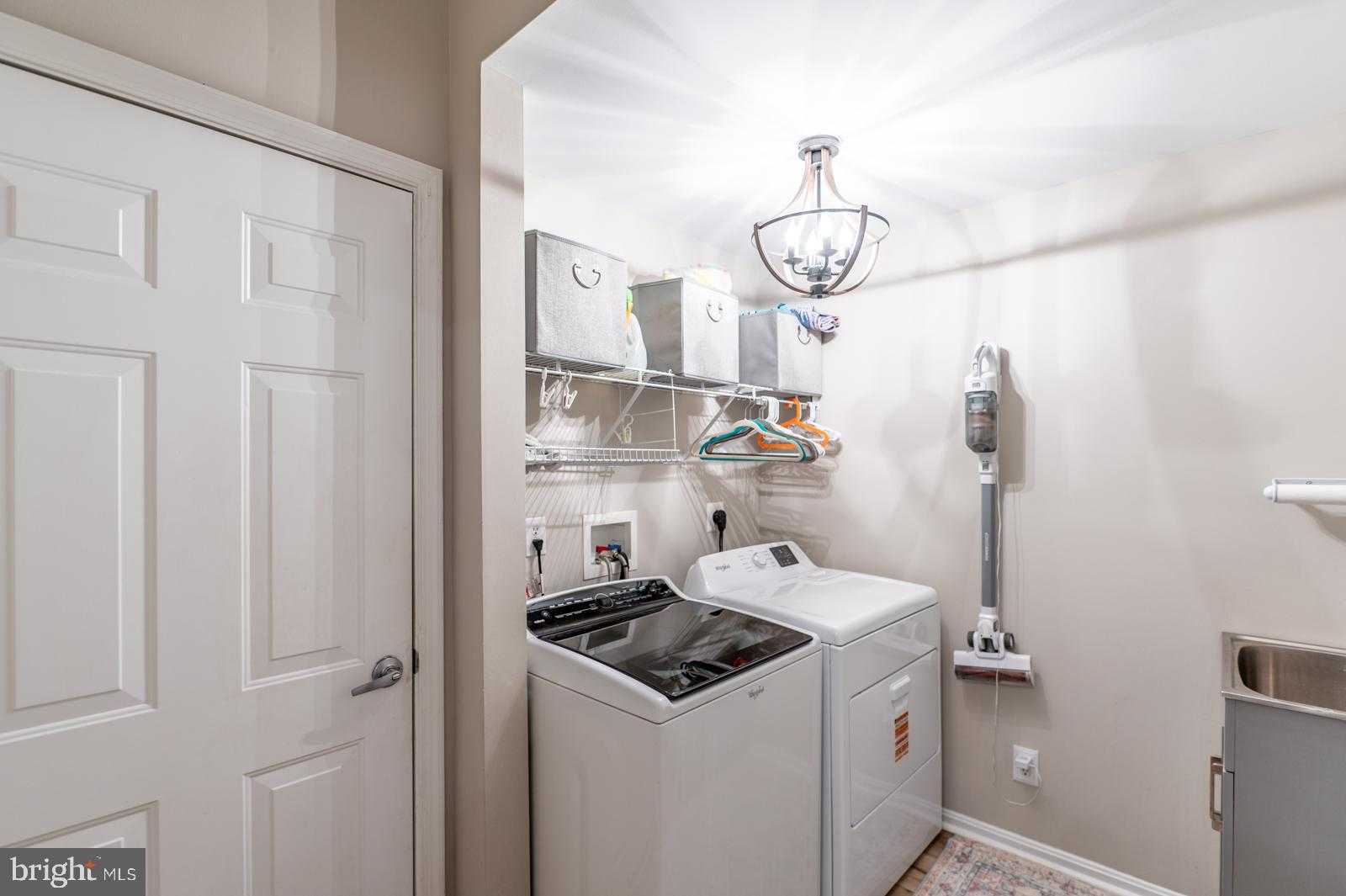 644 Churchill Rd photo 17