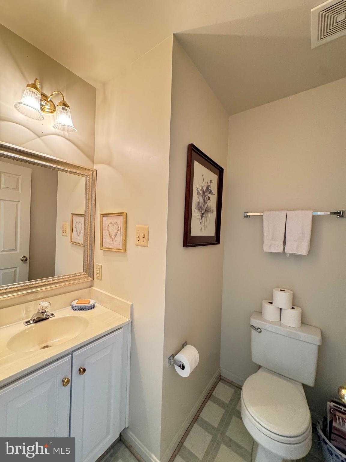 8005 Somerville Ln photo 12