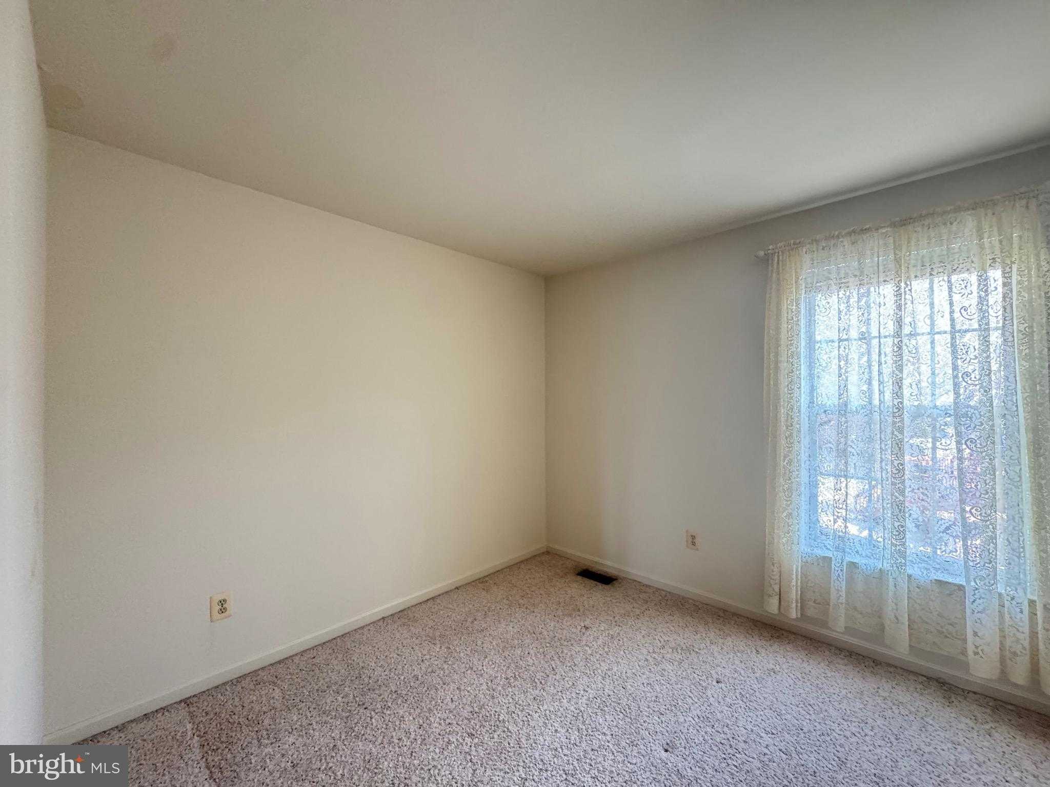 8005 Somerville Ln photo 28