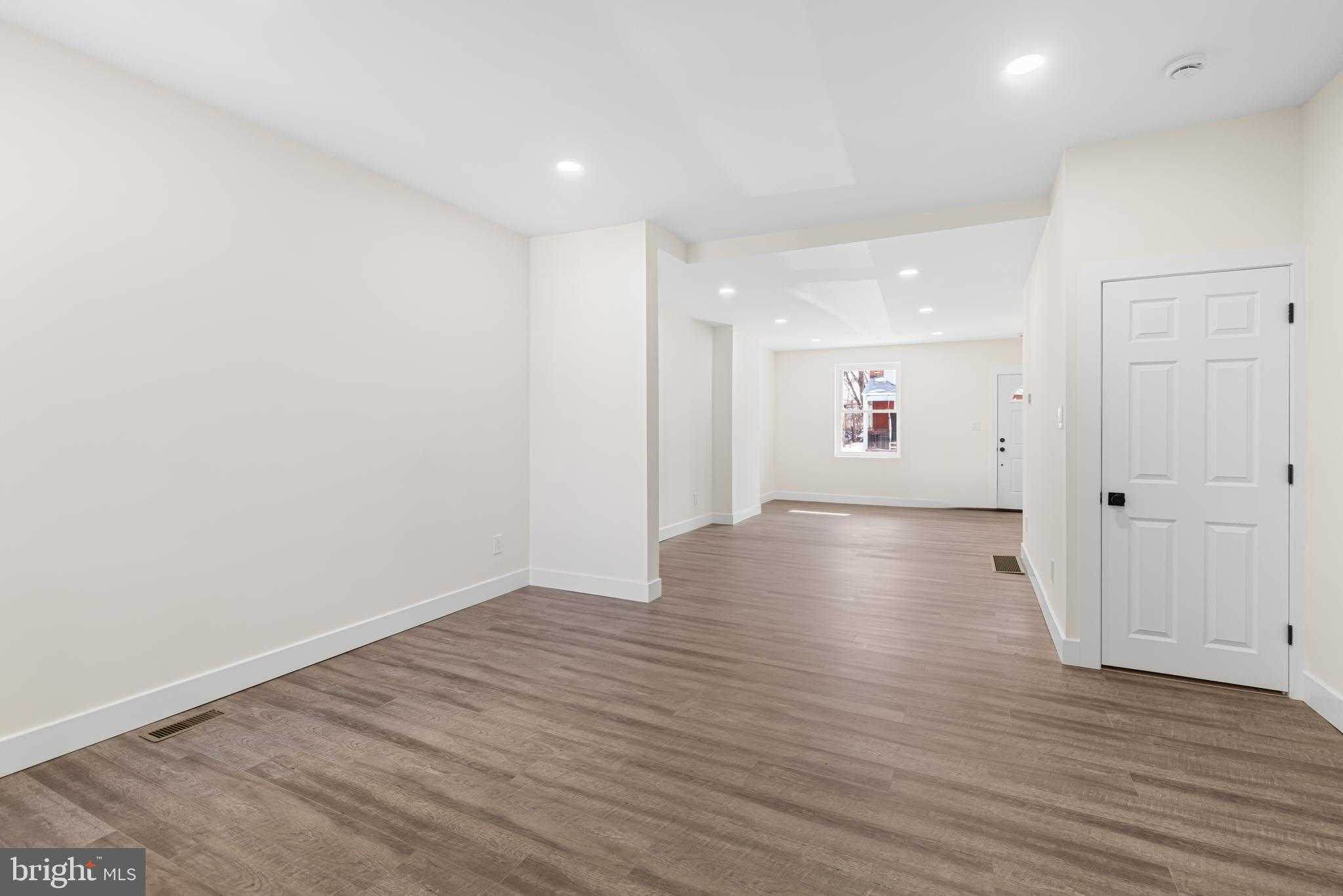 3921 Pennsgrove St photo 13