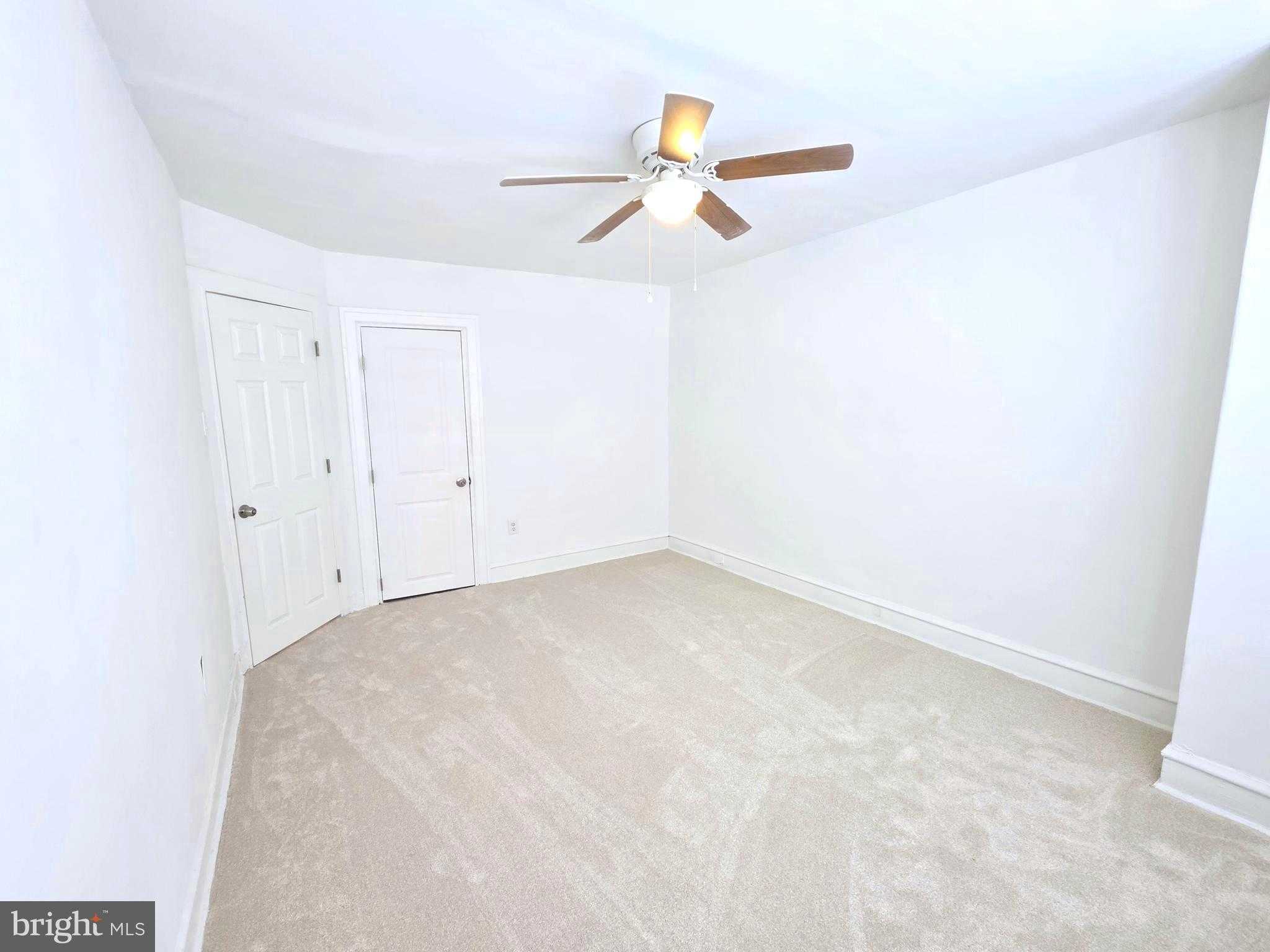 1108 E Stafford St photo 15