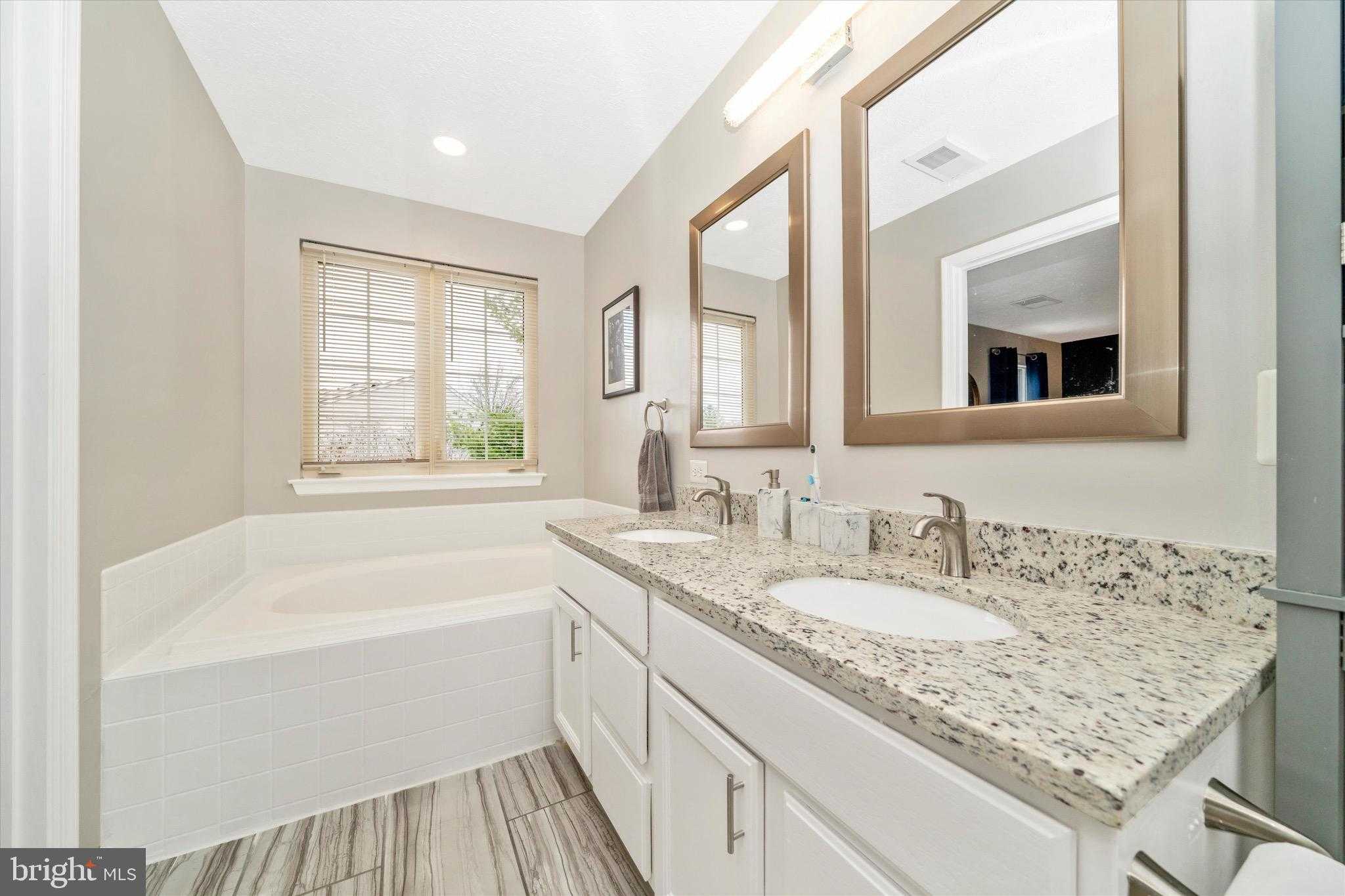 9521 Bellhaven CT photo 23