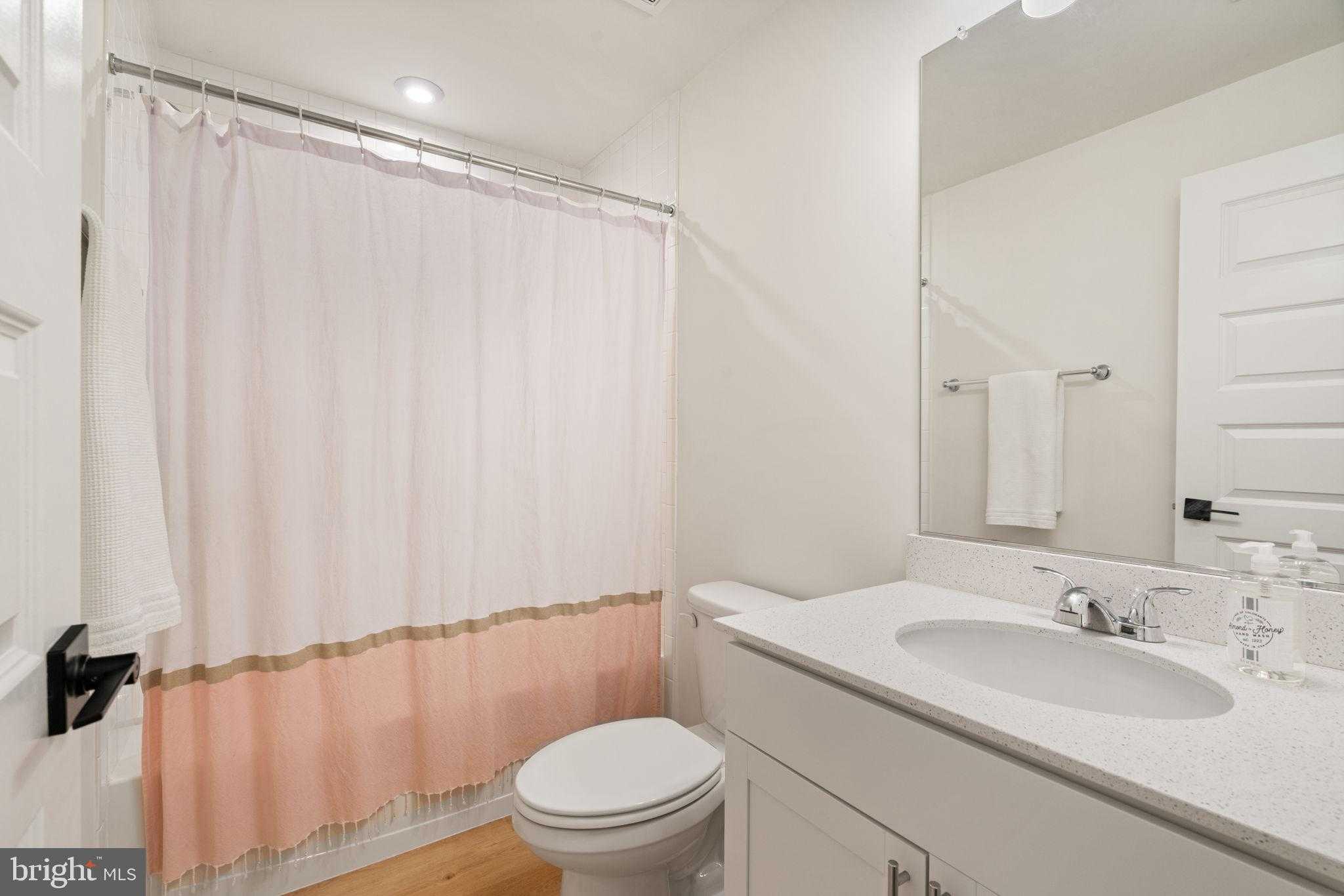 10100 Governors Ln photo 38