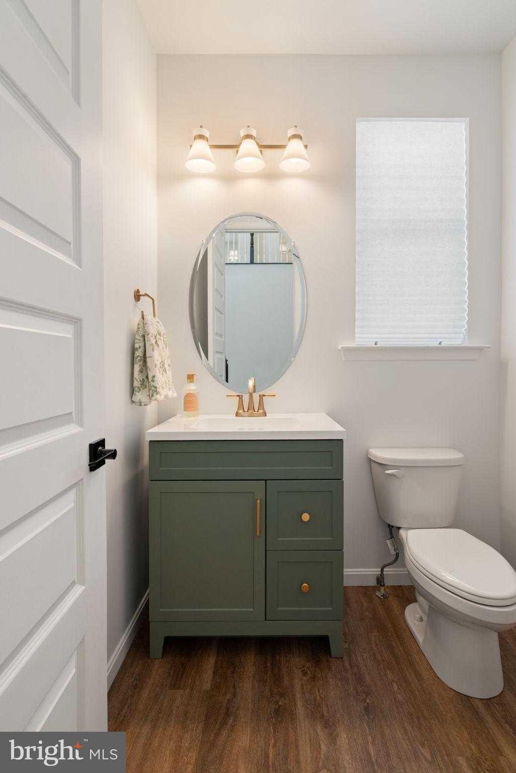 10100 Governors Ln photo 7