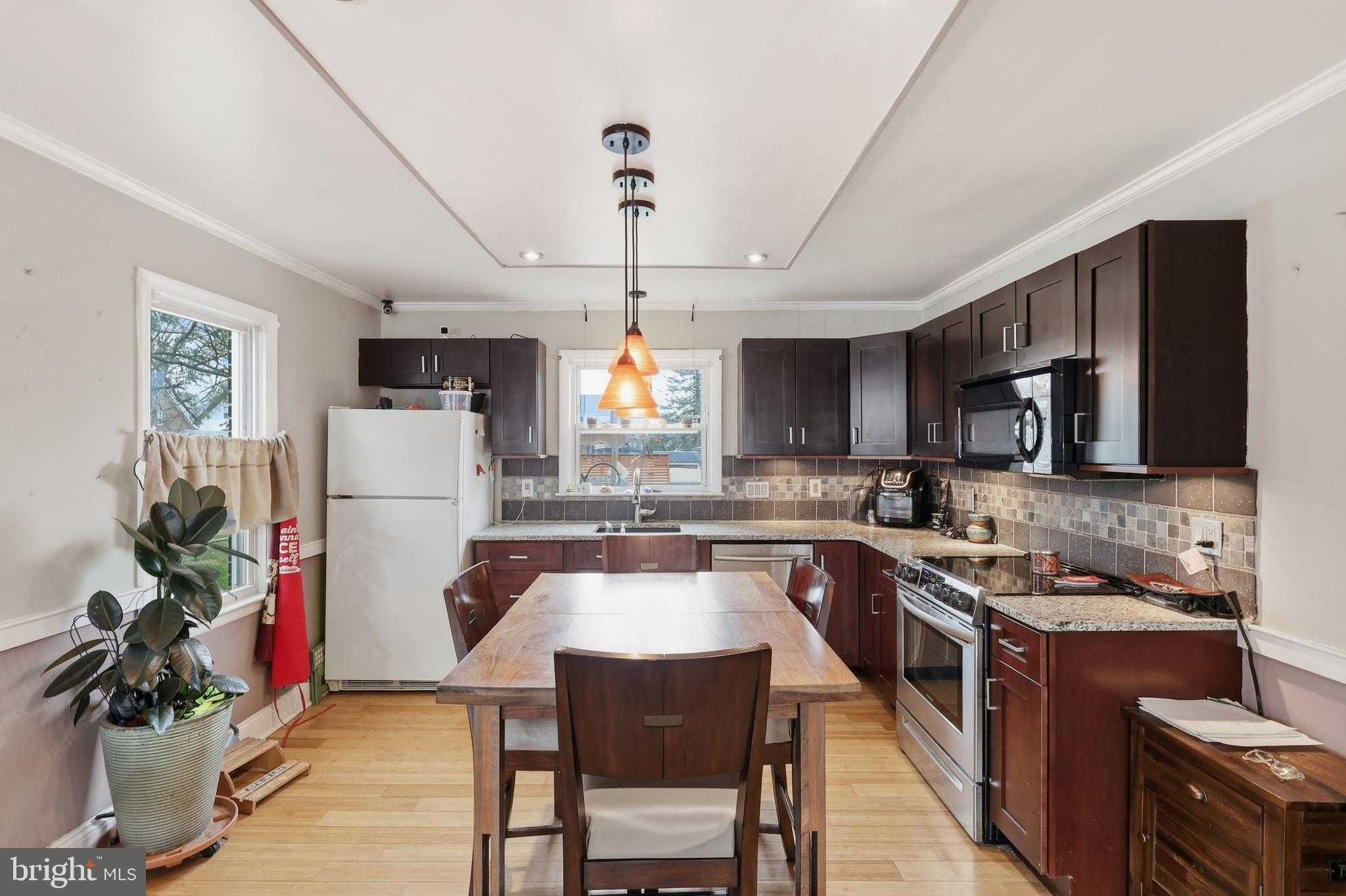 630 Willow St photo 19