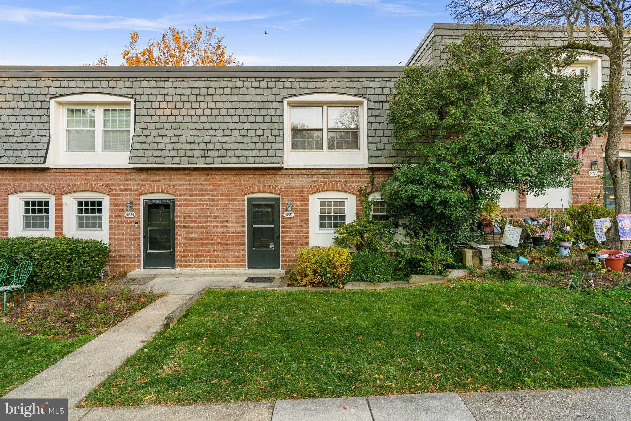 5927 Bayshire Rd photo 2