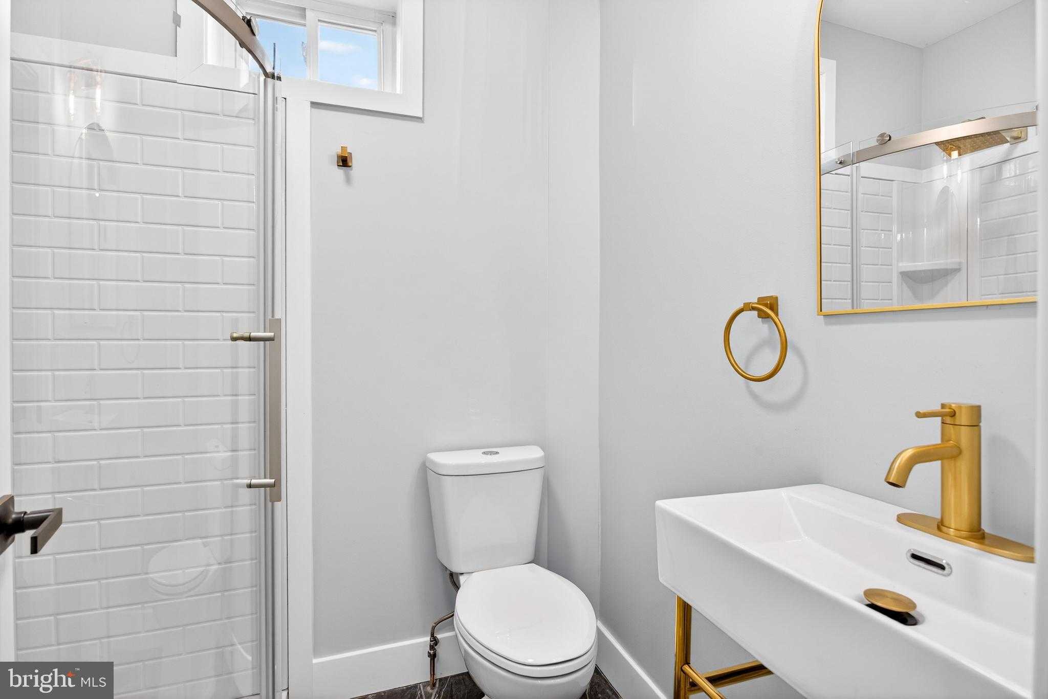 241 N Paxon St photo 17