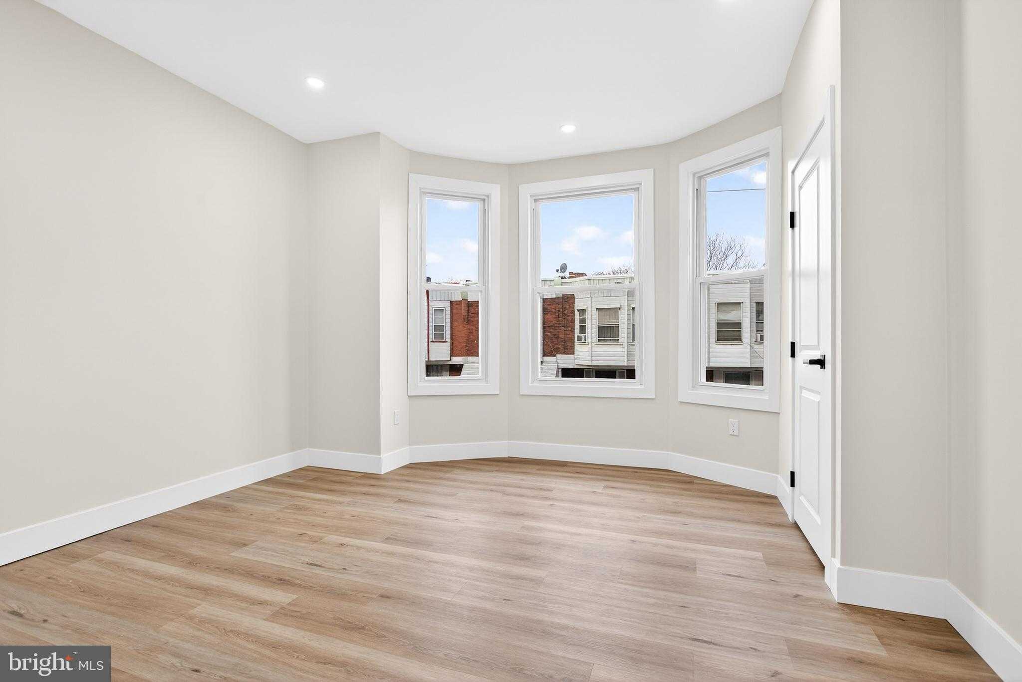 241 N Paxon St photo 21