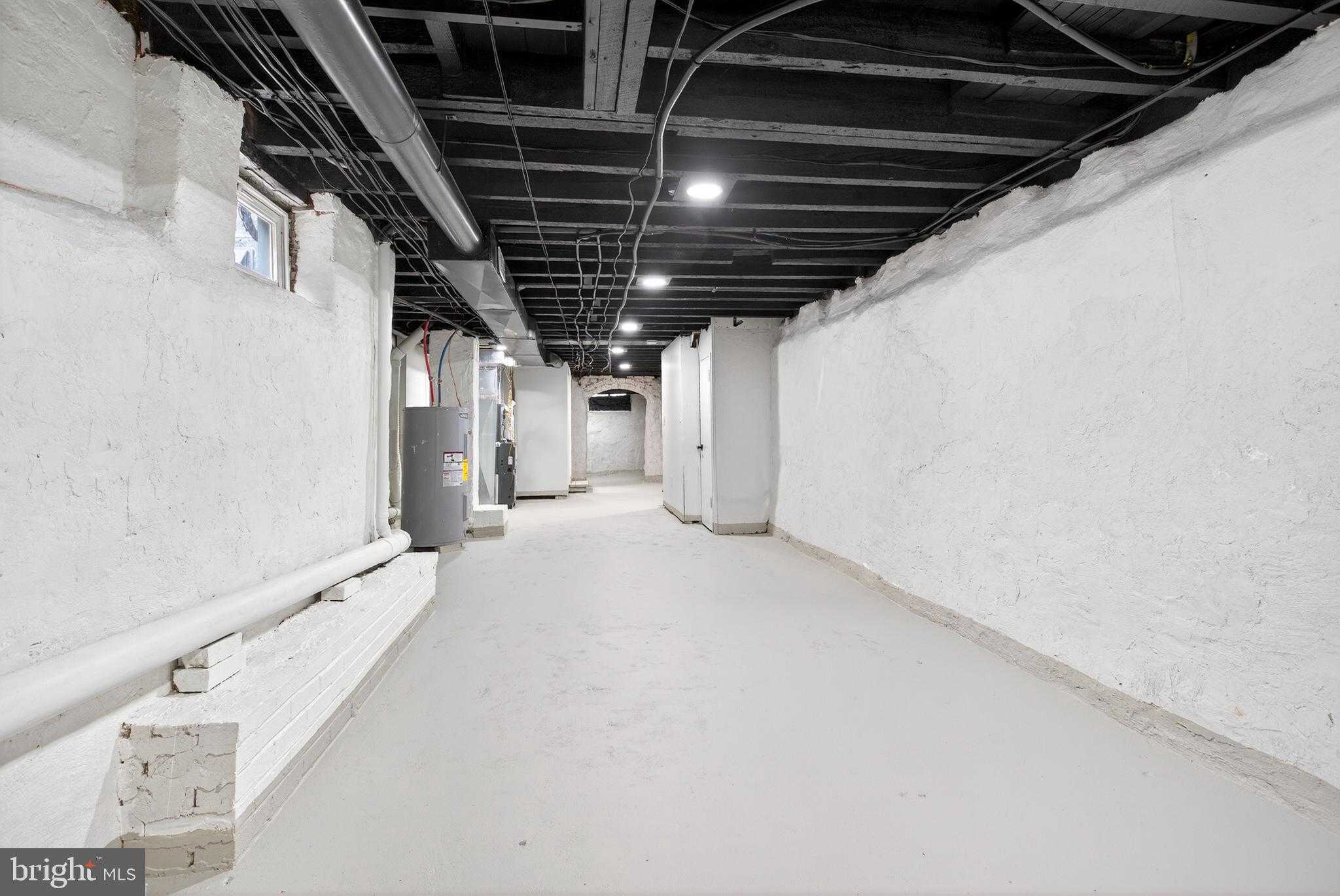 241 N Paxon St photo 26