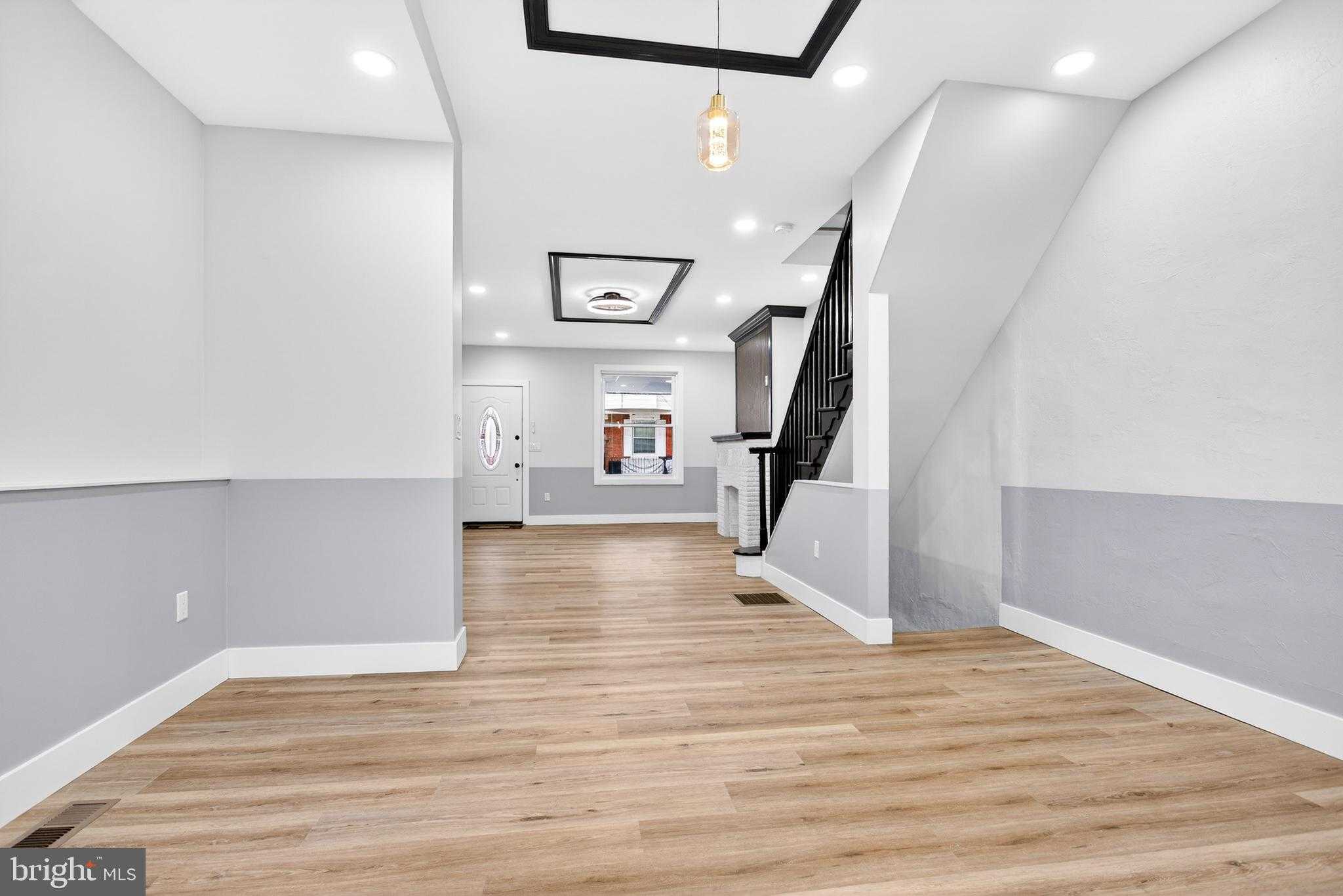 241 N Paxon St photo 6