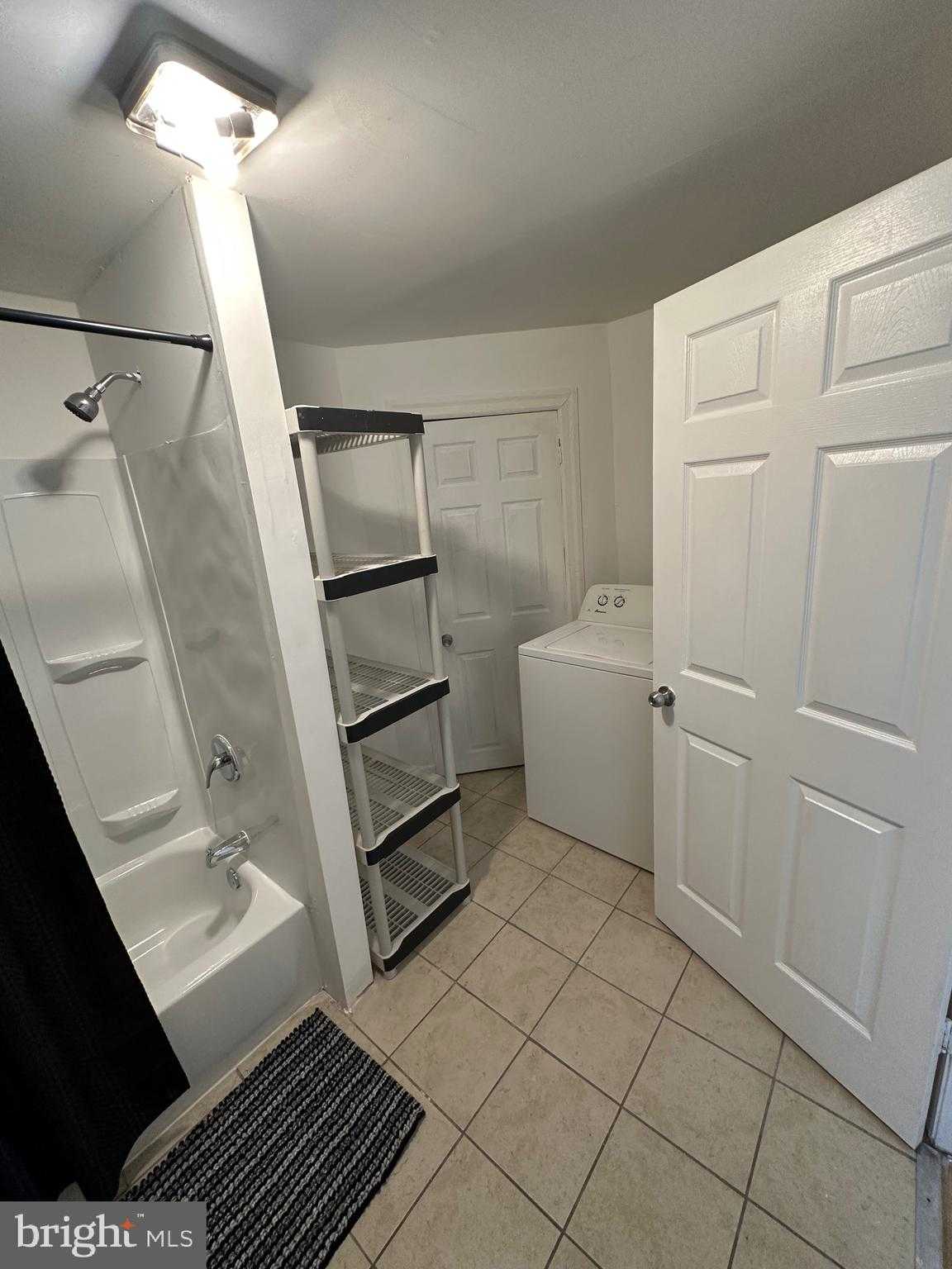 2513 N 28th St photo 13