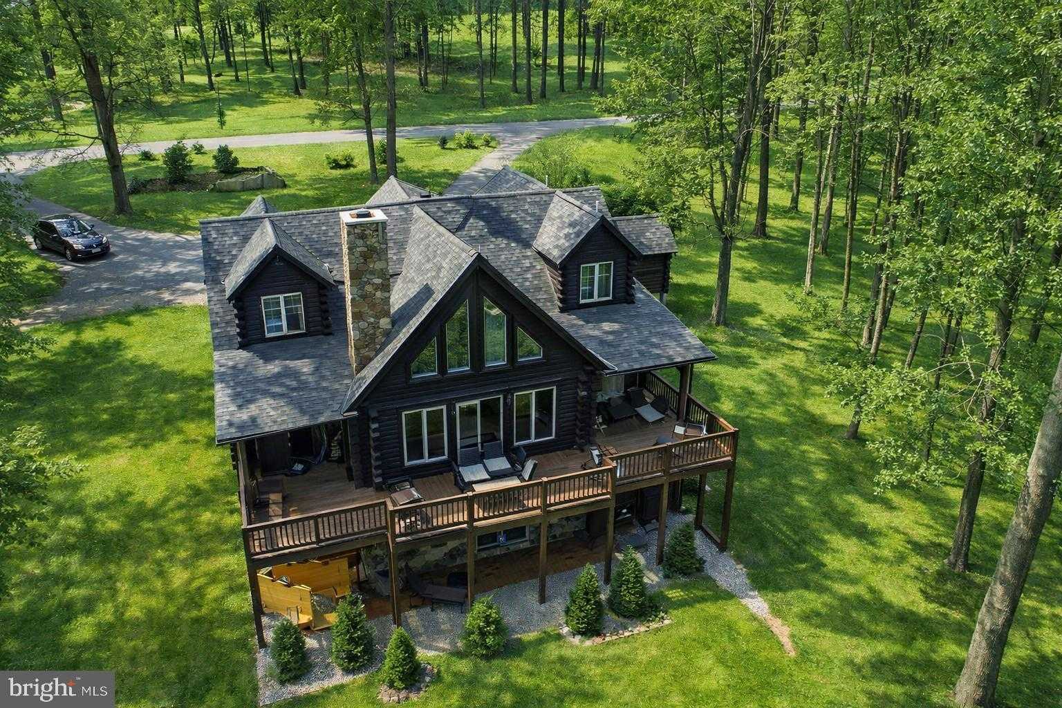 615 Sandy Shores Rd, Mc Henry