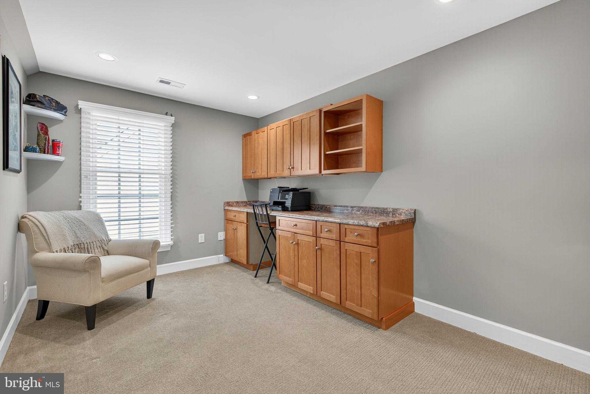 164 Highland photo 44