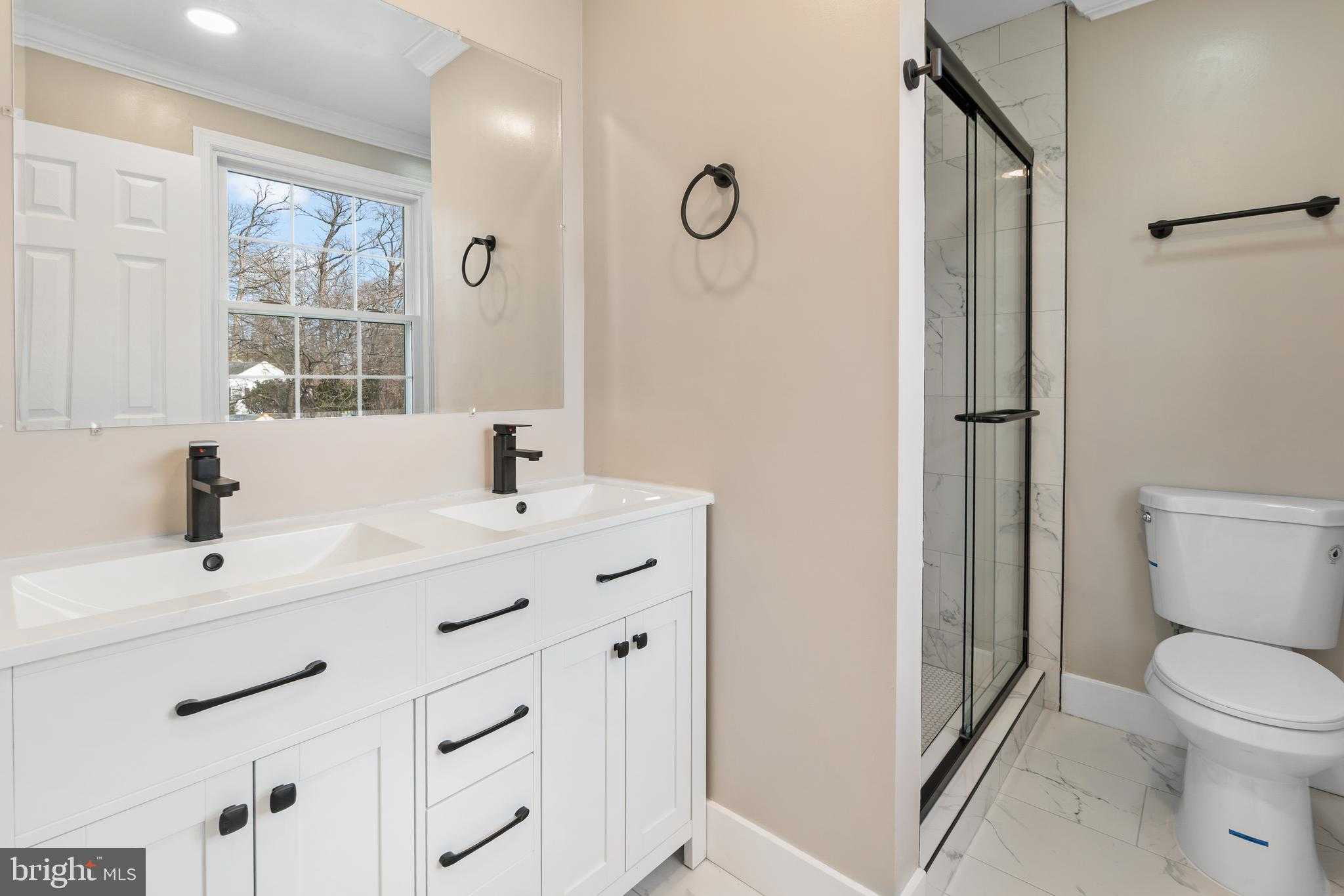 6216 Massachusetts Ave photo 16