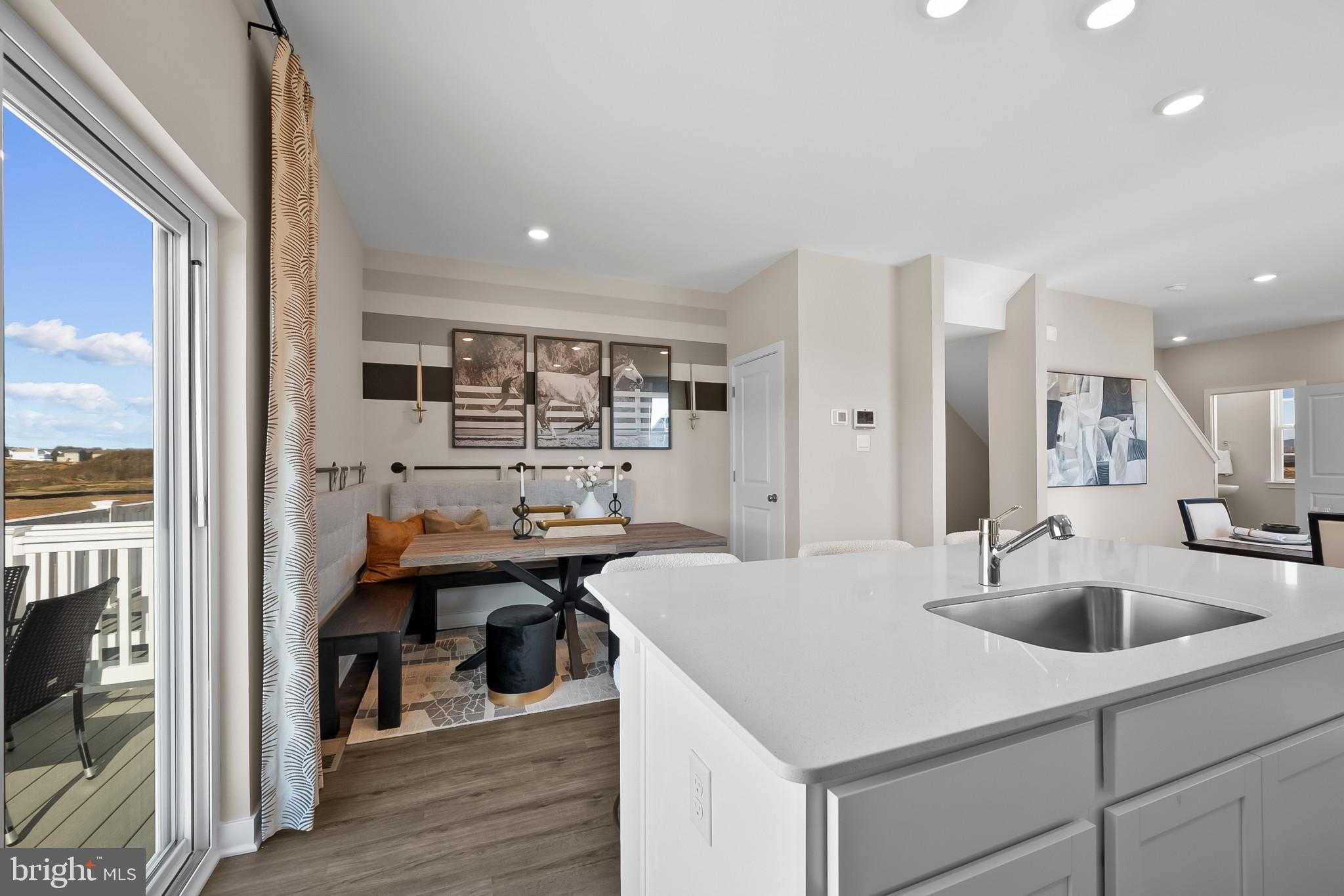 44 Aloma St photo 11