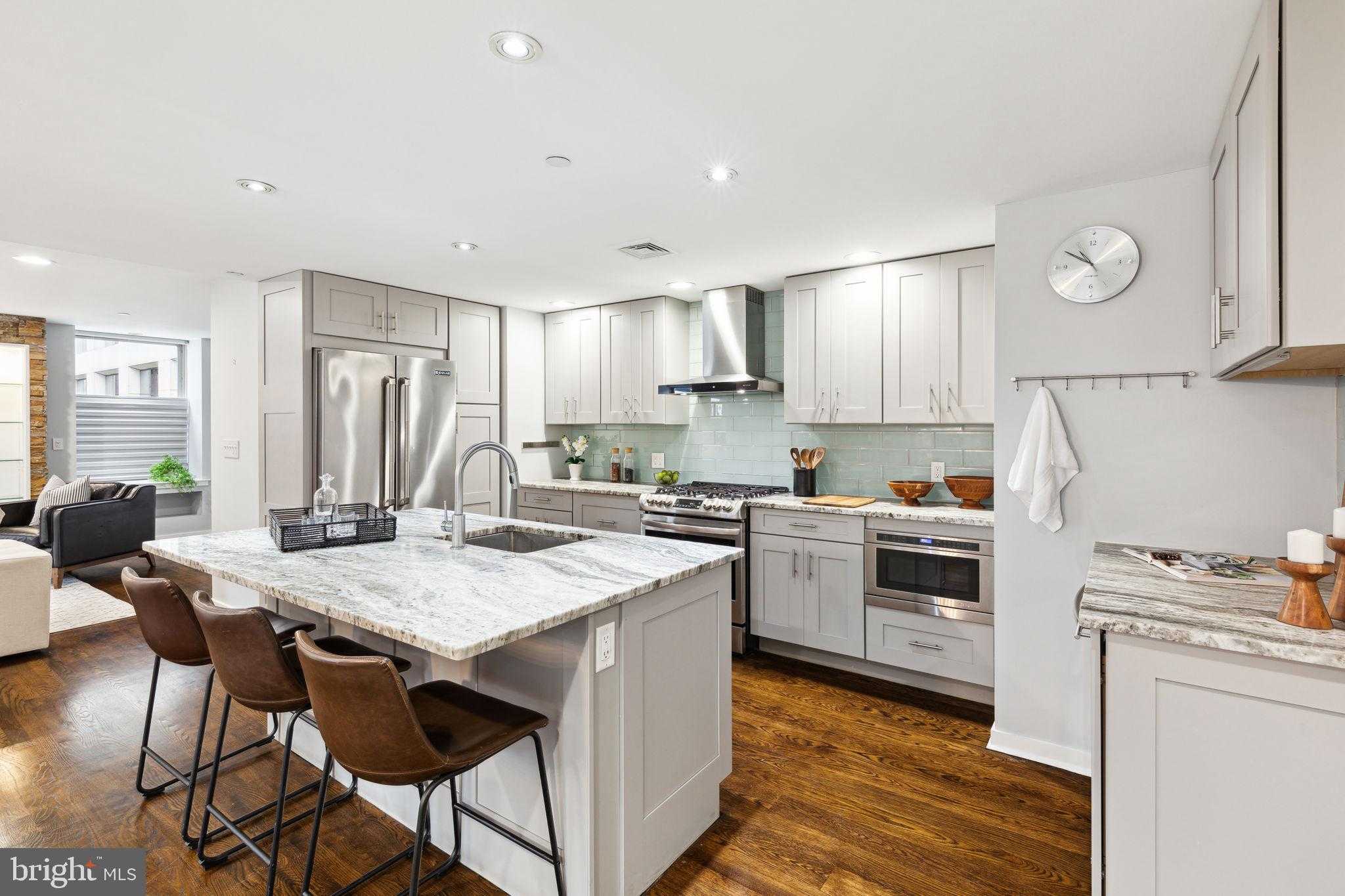 1737 Chestnut St Apt 501 photo 8