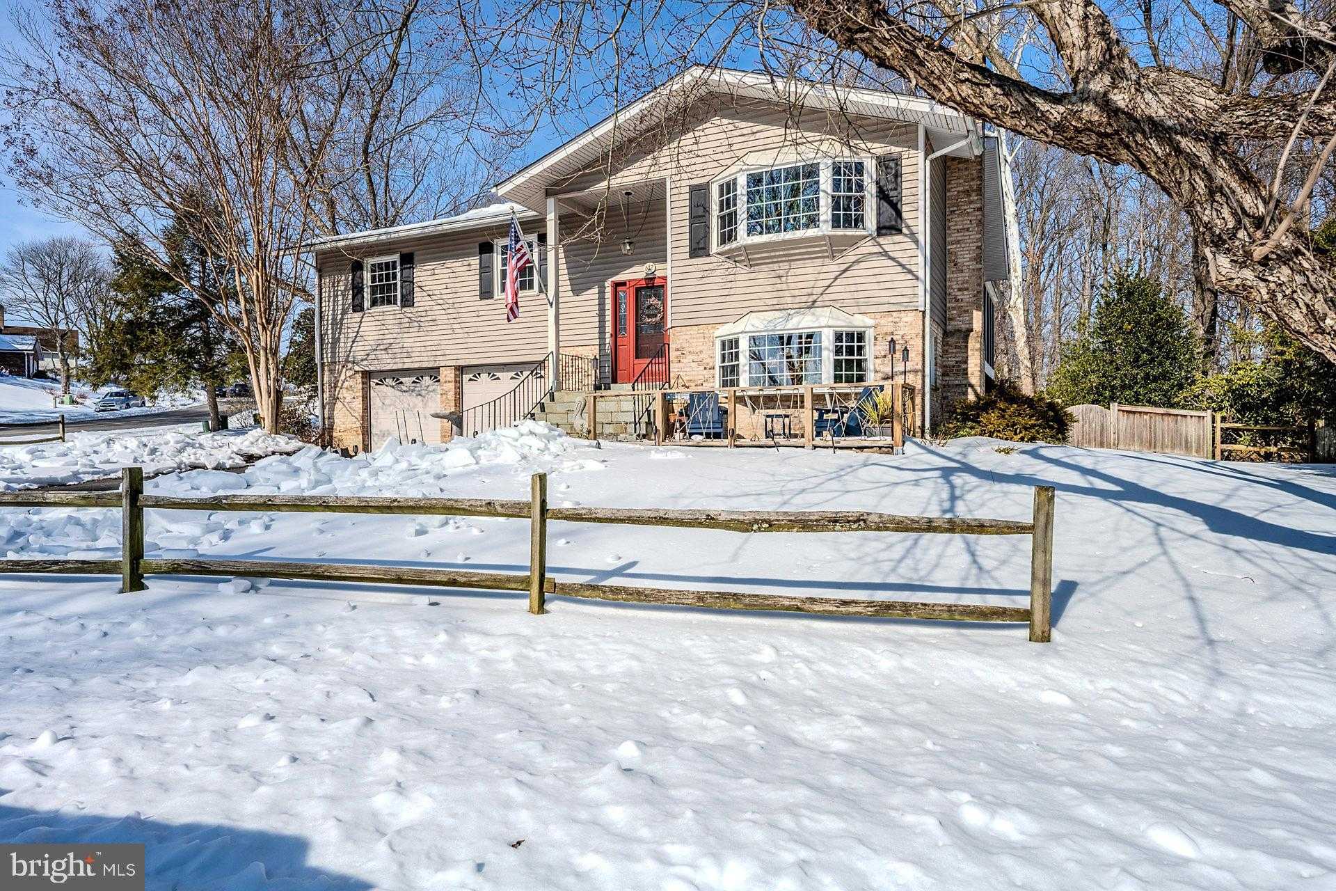 6112 Harmon Pl photo 3