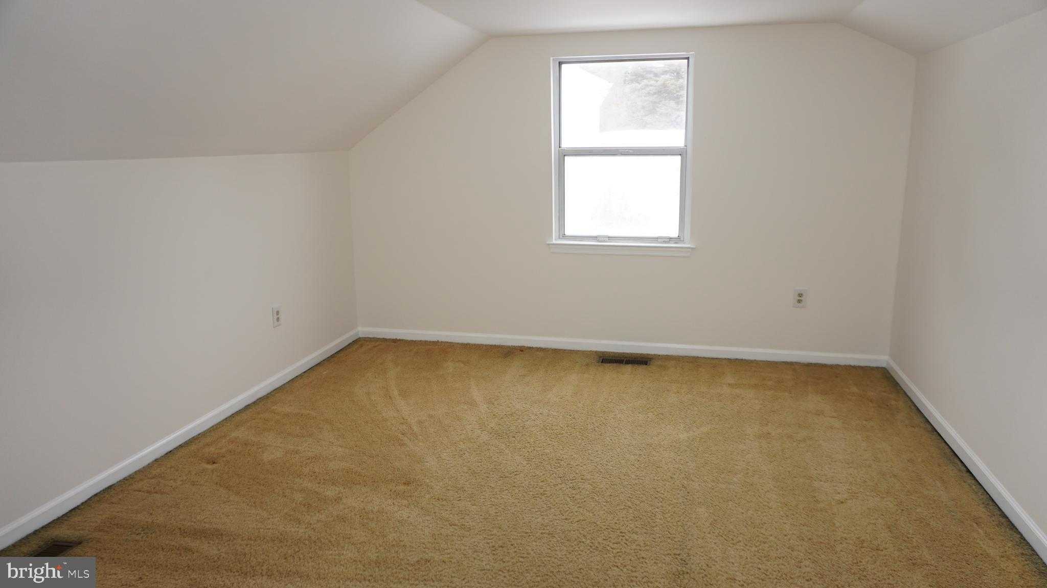 1105 Renee Cir photo 9