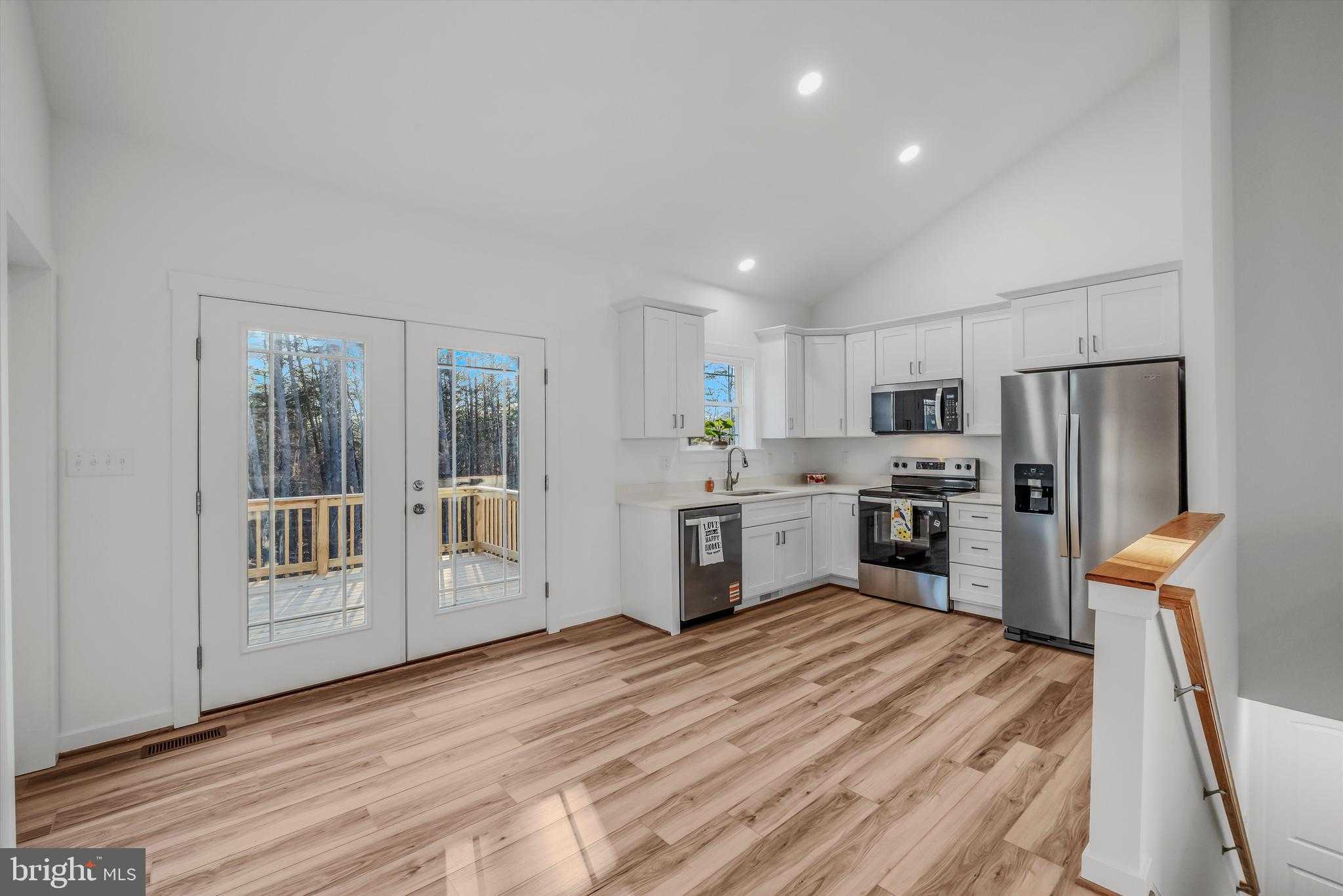 523 Oak Hill Rd photo 12