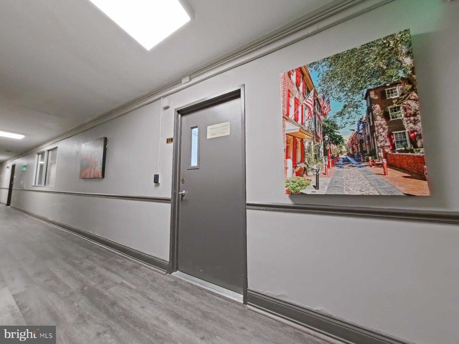 2101 Chestnut St Unit 1011 photo 9