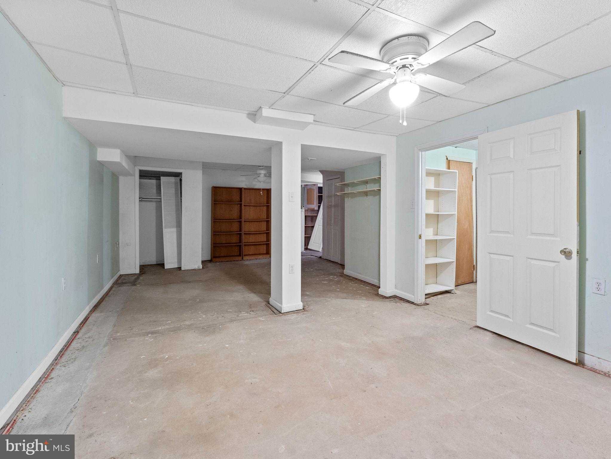 25 Essex Pl photo 26