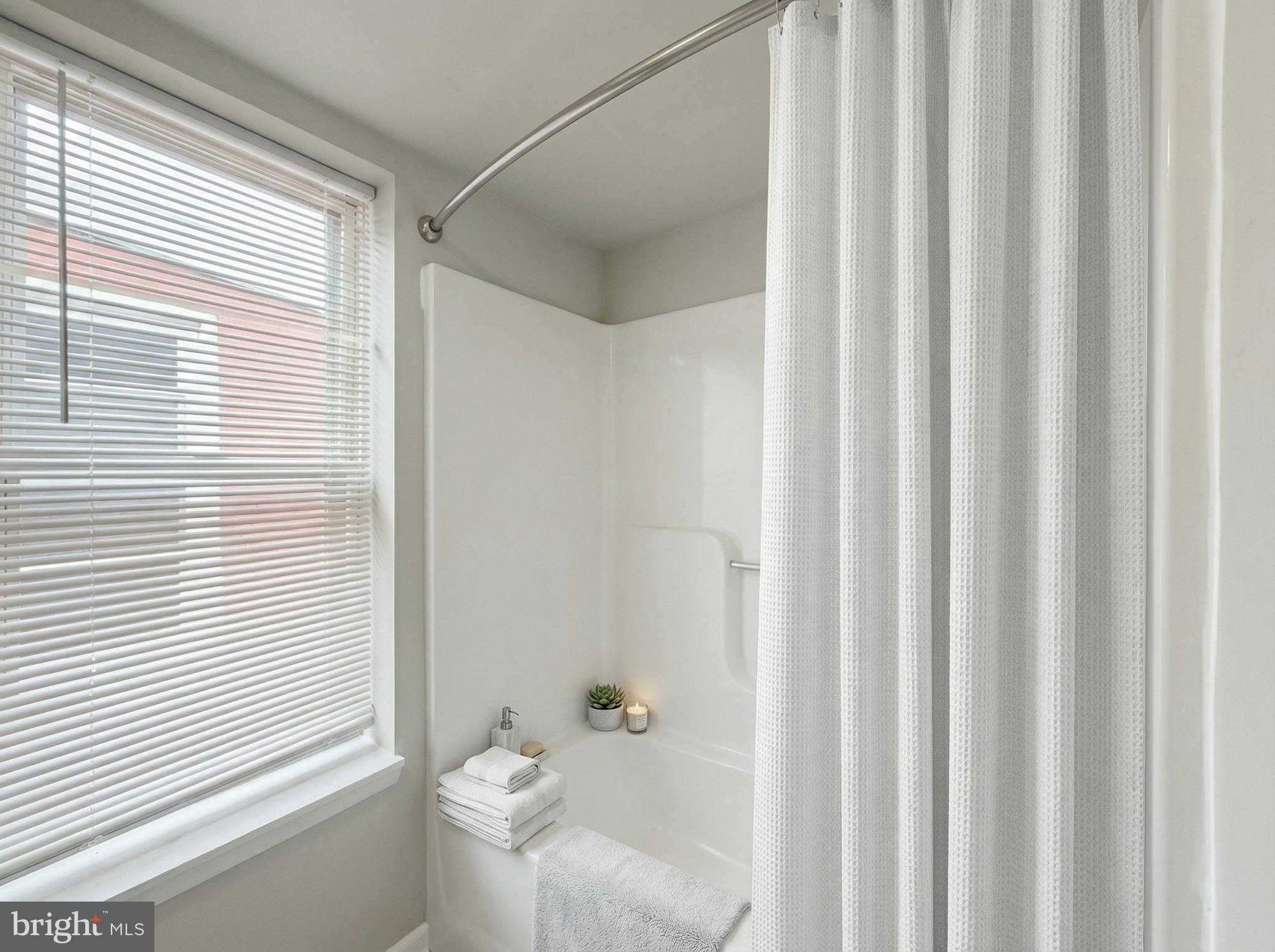 411 N Chester St photo 7