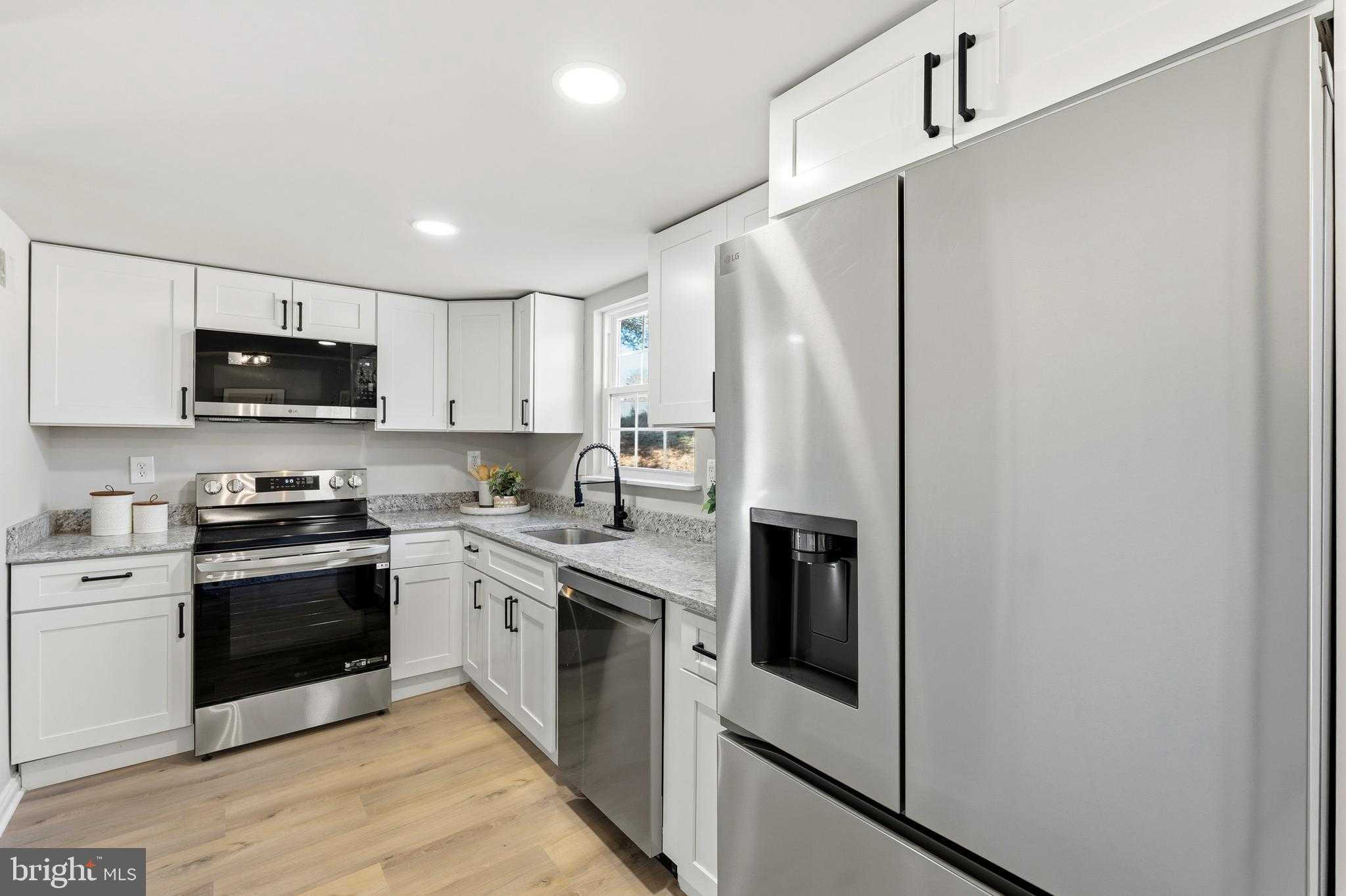 8714 Jeremy CT photo 14