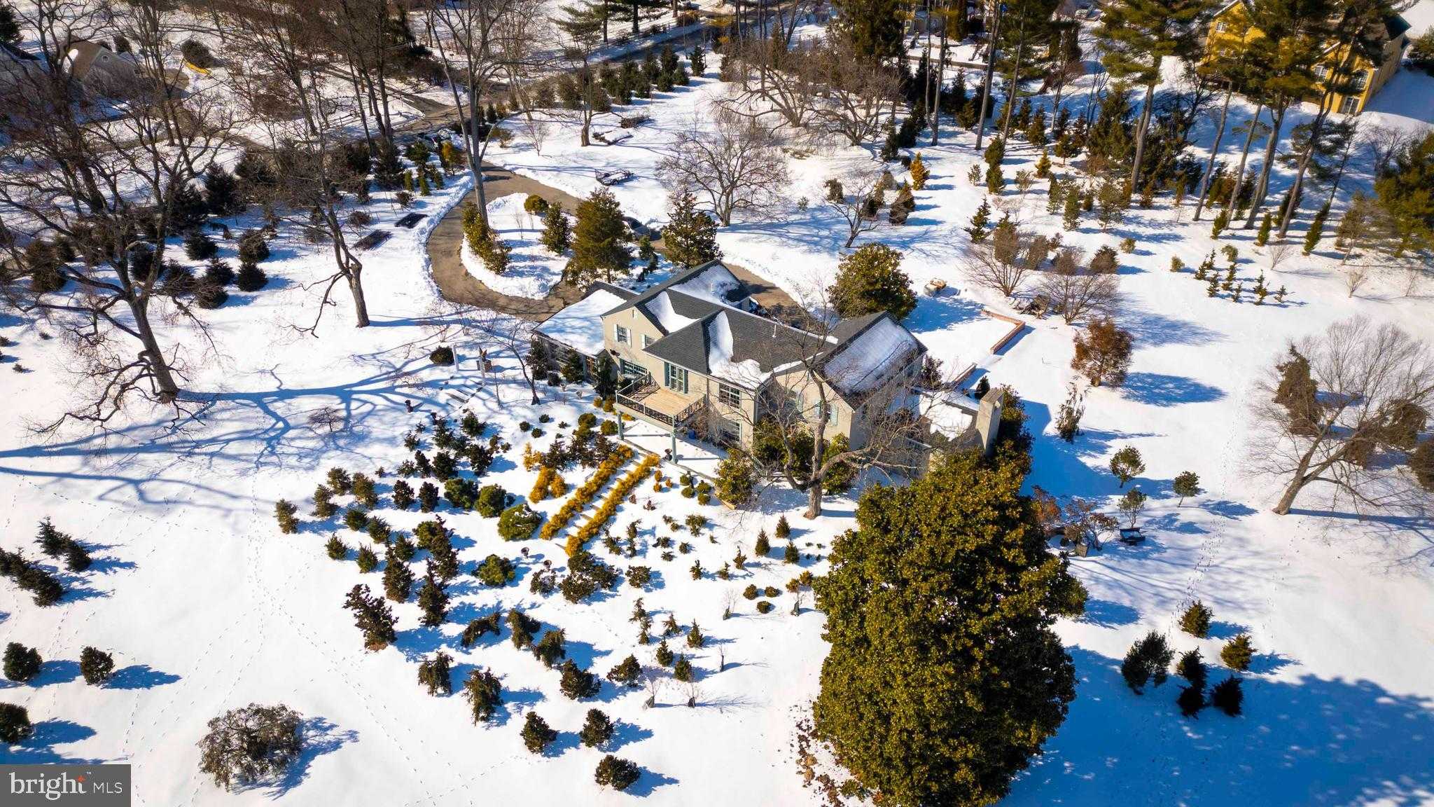 1260 County Line Rd photo 3