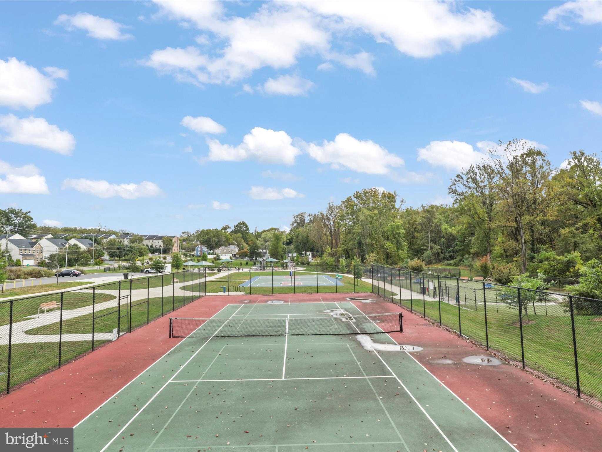 908 Evers Ave photo 35