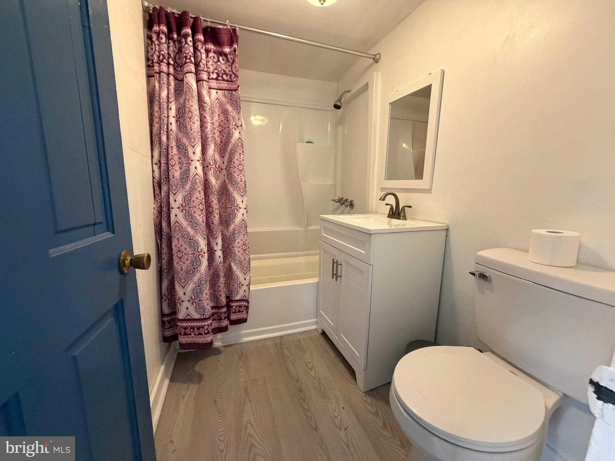 141 Centre St # 143 photo 8