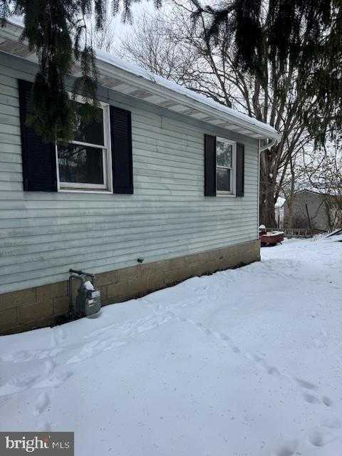 11 N Highland Ave, Moundsville