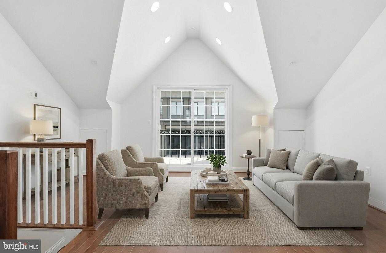 829 N Wakefield St photo 32