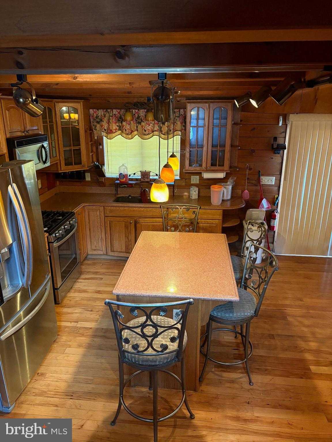 182 Becky Ln photo 4