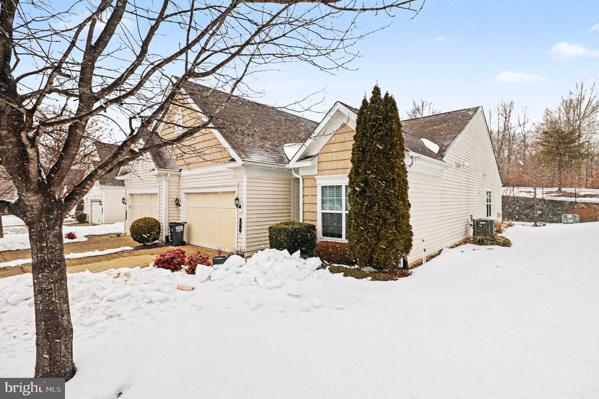 257 Long Point Dr photo 3