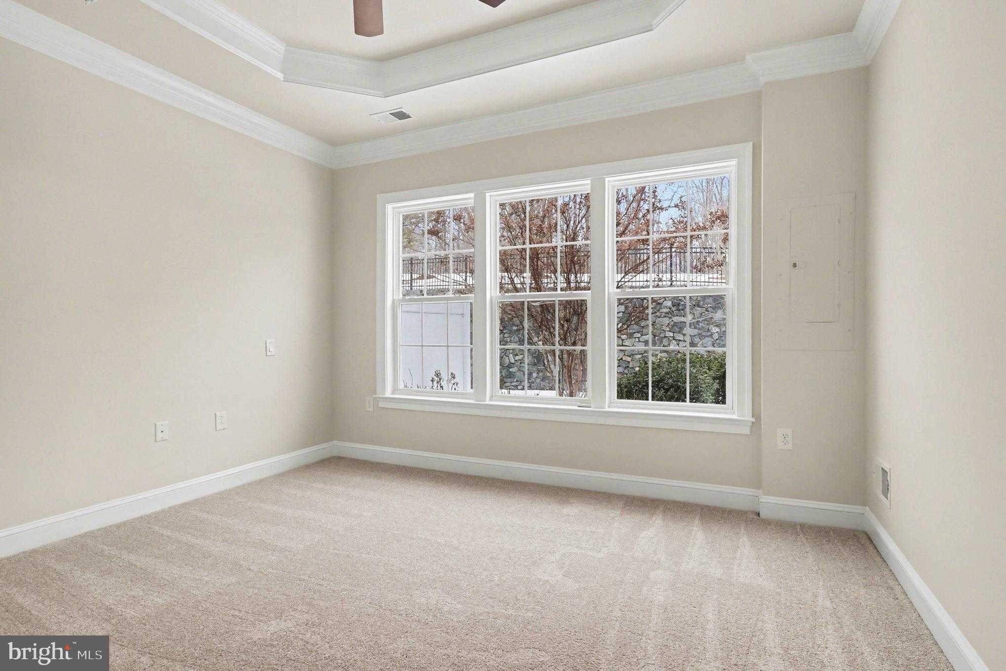 257 Long Point Dr photo 7