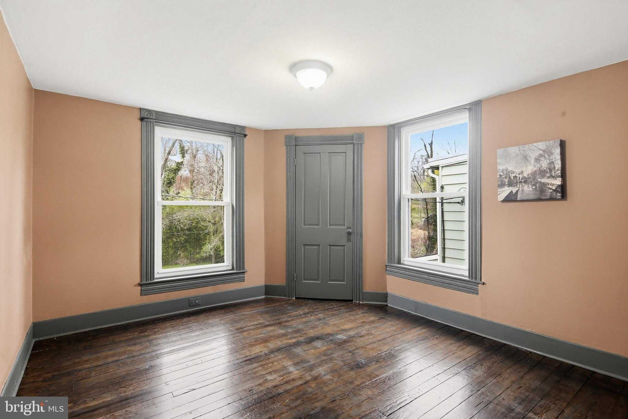 8556 Frederick Rd photo 22