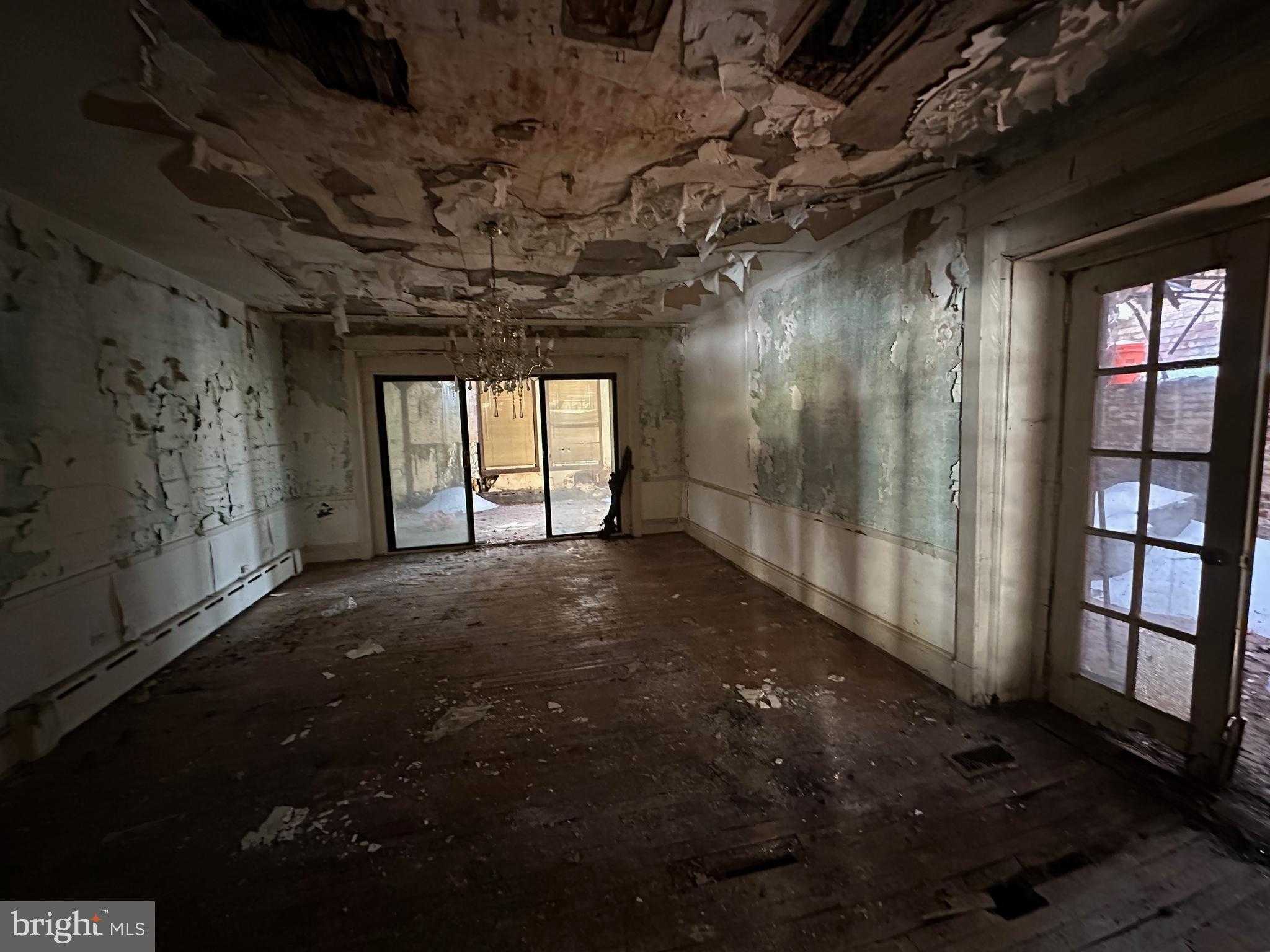 1400 Plymouth Blvd photo 6