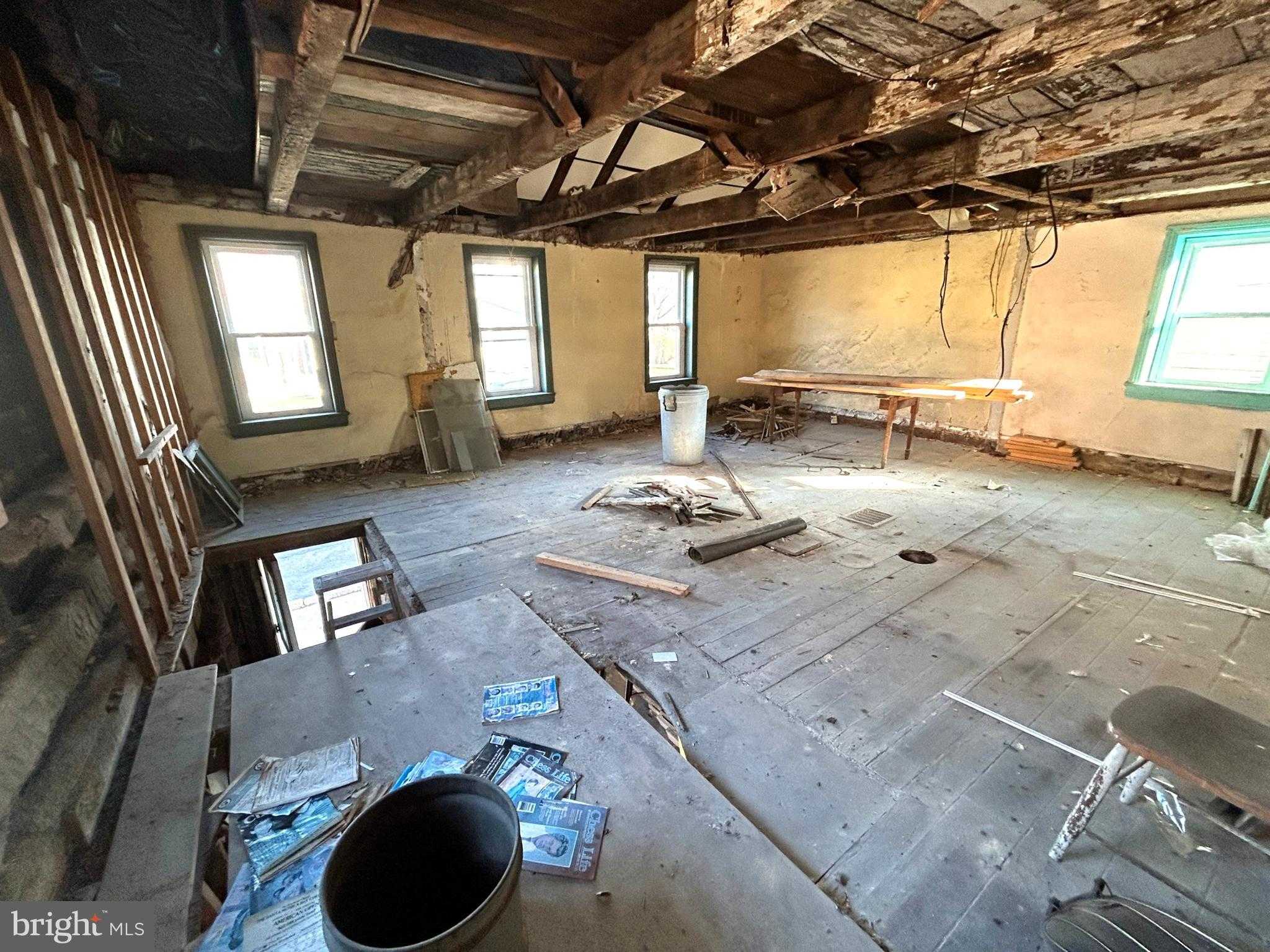 480 Lincoln Way E photo 41