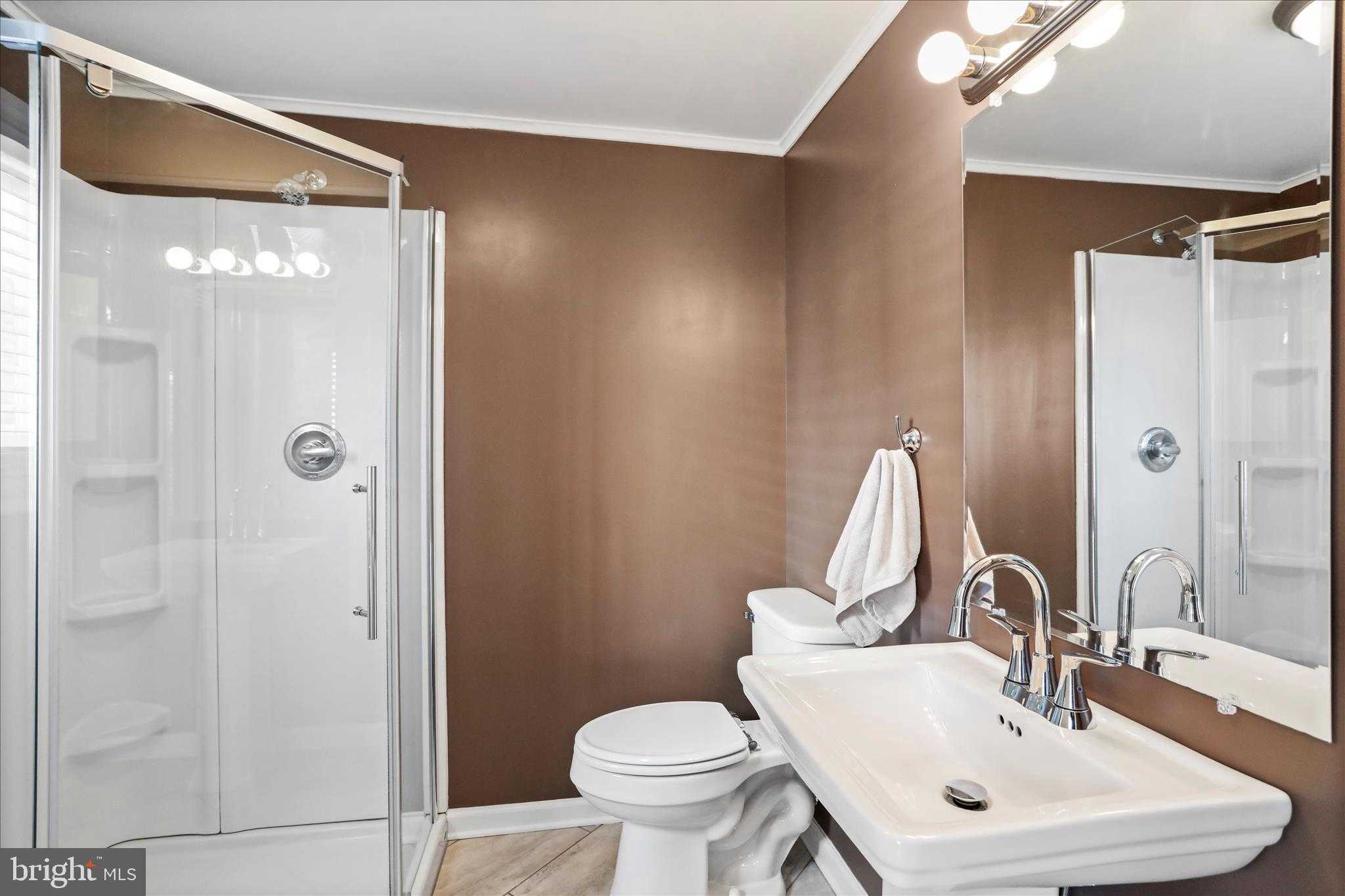 423 S Potomac St photo 31